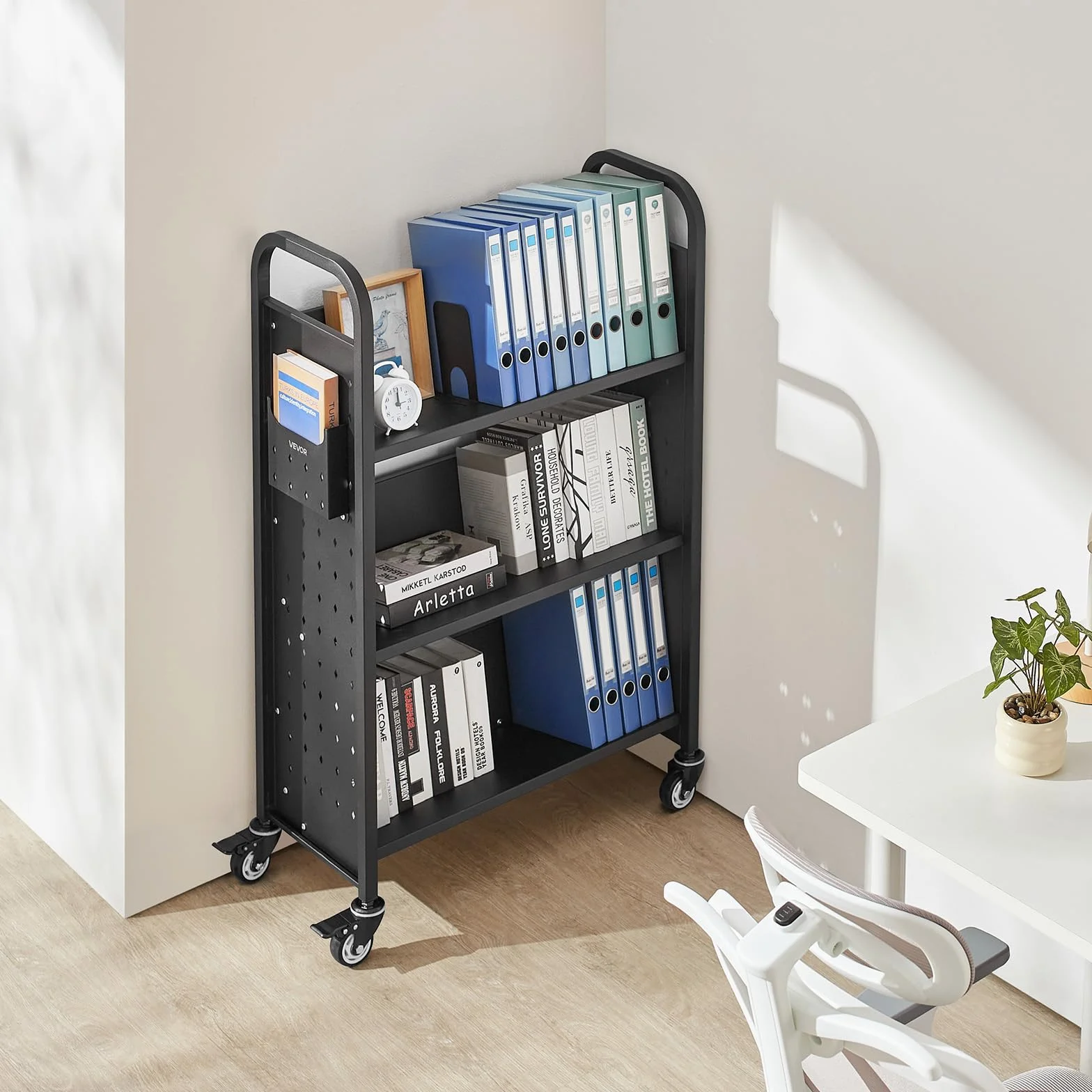 VEVOR Carro para Libros de 3 Niveles Estantería de Libros con Ruedas 77 x 38 x 122 cm Estante de Almacenamiento en Forma de V Carro Rodante para Biblioteca, Librería, Oficina, Escuela, Negro