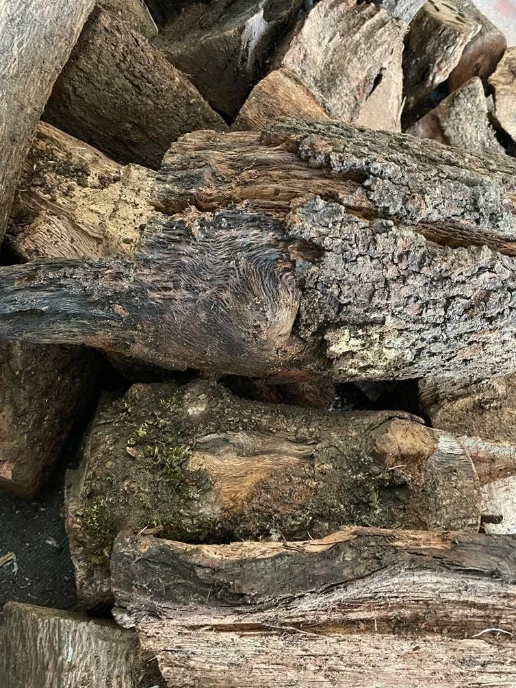 Mugar -Leña para Chimenea, Estufa o Barbacoa. Leña de Encina y Olivo- Troncos de leña Mediano 30-40cm - Distintas Cantidades (Encina, 22 kg)