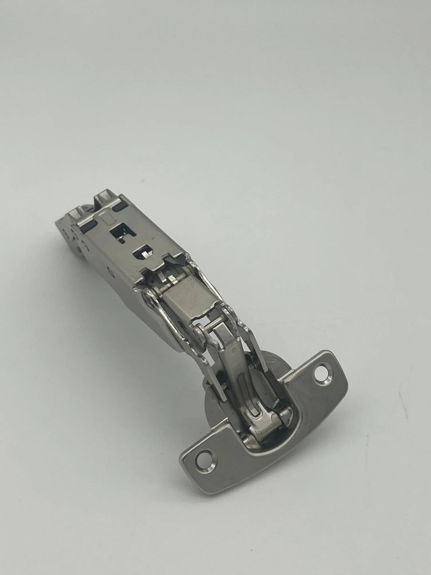 Hettich I-Sensys 8657i Bisagra Oculta Montaje Rápido Sistema Silencioso Integrado Ángulo Apertura 165 Acero Niquelado