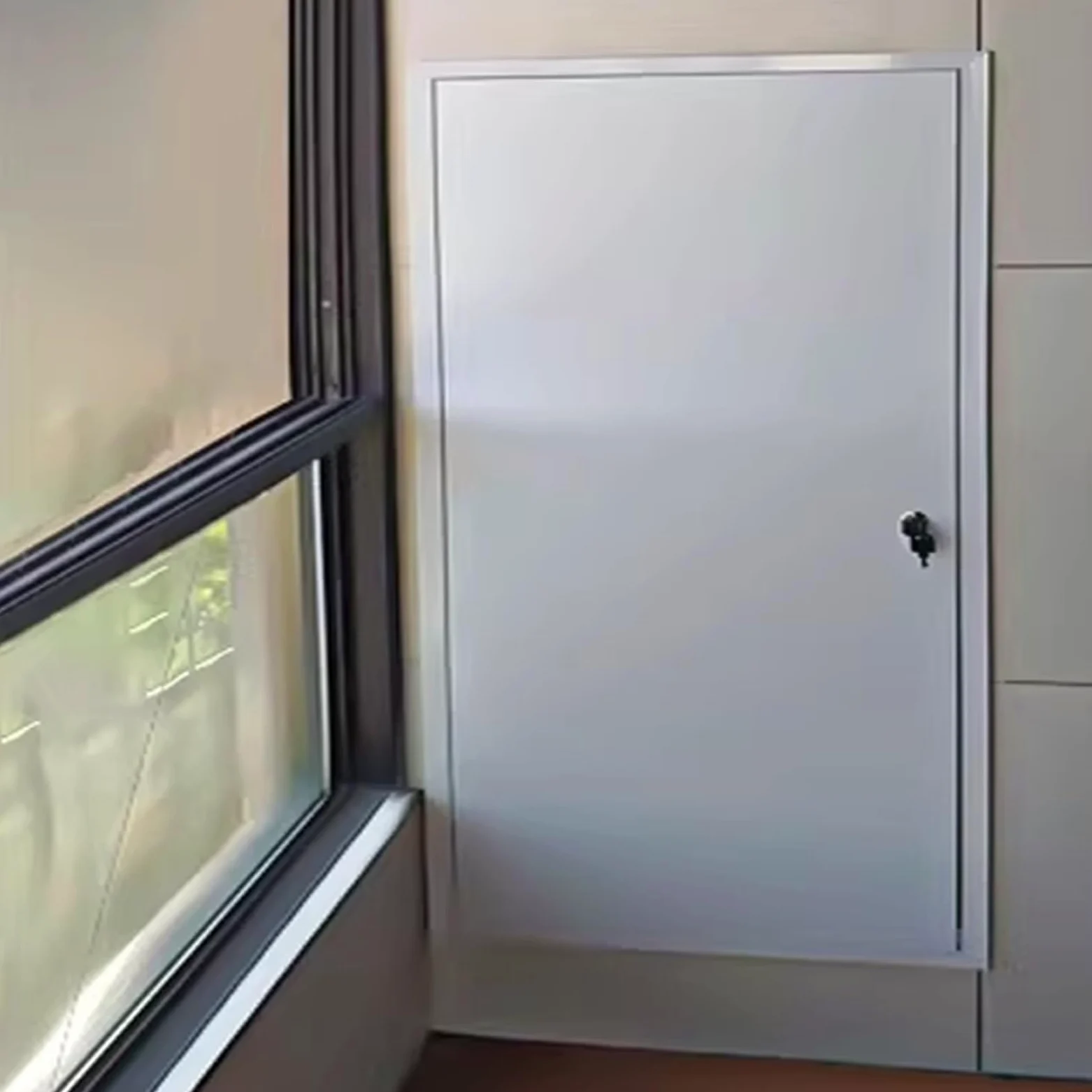 Trampilla Pladur Panel De Acceso De Aluminio Tipo Panal 30 40 50 60 Cm De Ancho, Insonorizado Y Resistente Al Calor, Puerta De Inspección con Cerradura para Plomería/Techo(40x110cm/16 x43)