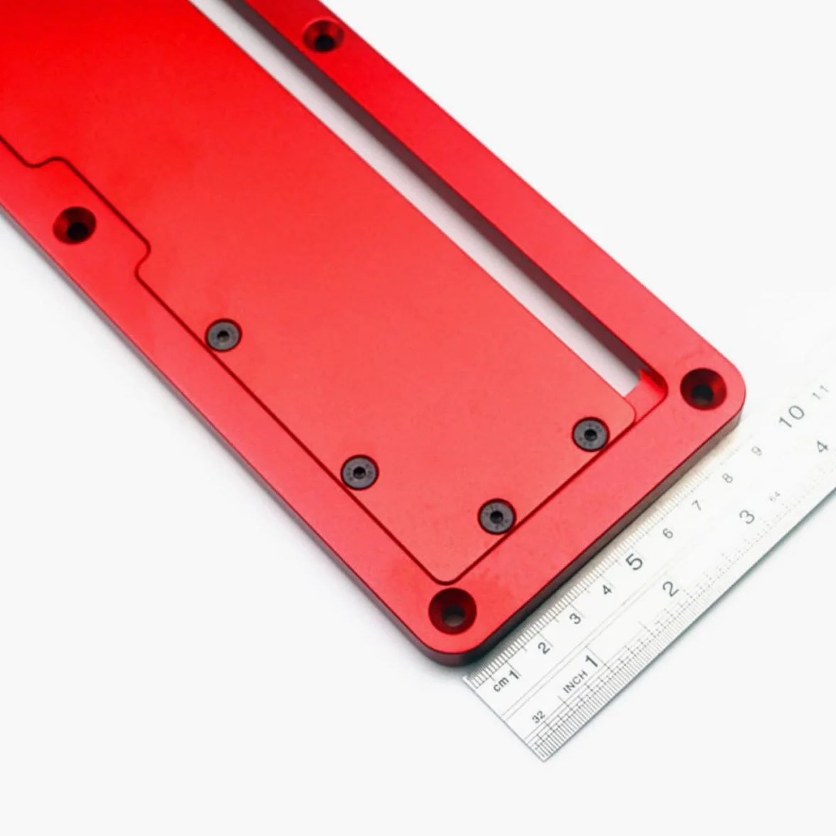 VALICLUD Herramienta Cubierta Roja para Trabajar la Madera Placa Circular de Metal Orificio Conveniente para Mesa de Carpintería para Bricolaje y Corte de Madera
