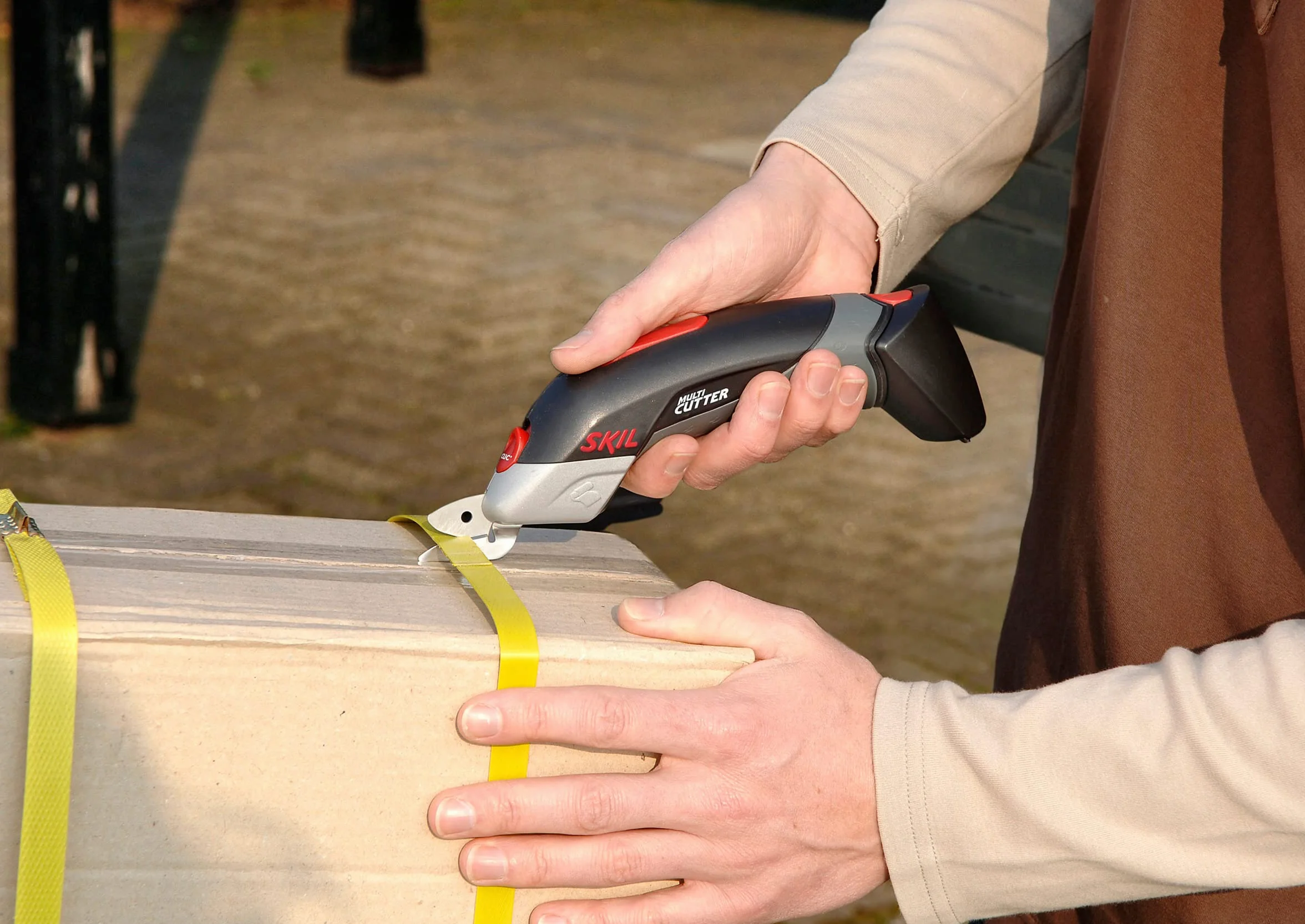 Skil Multi-Cutter 2900 AJ Cizalla sin cable (cuchilla universal, cargador incluido, batería de 4,8 V, 4 cabezales de corte, cizalla universal)