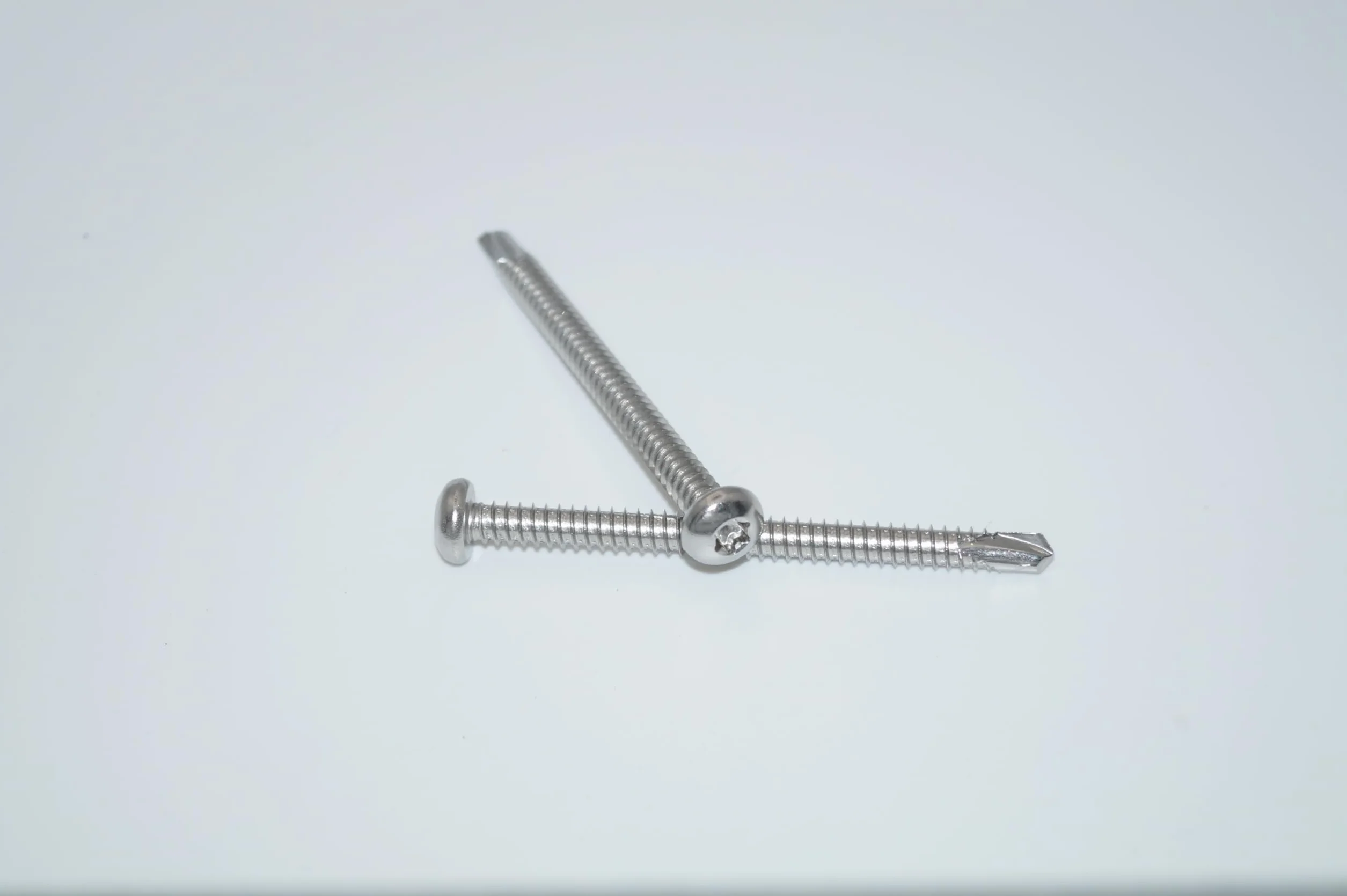 Tornillos de perforación 6,3 x 60, 20 unidades, tornillos de cabeza alomada TX – Forma M, acero inoxidable A2/V2A, tornillos autorroscantes DIN 7504/ISO 15480 – inoxidable