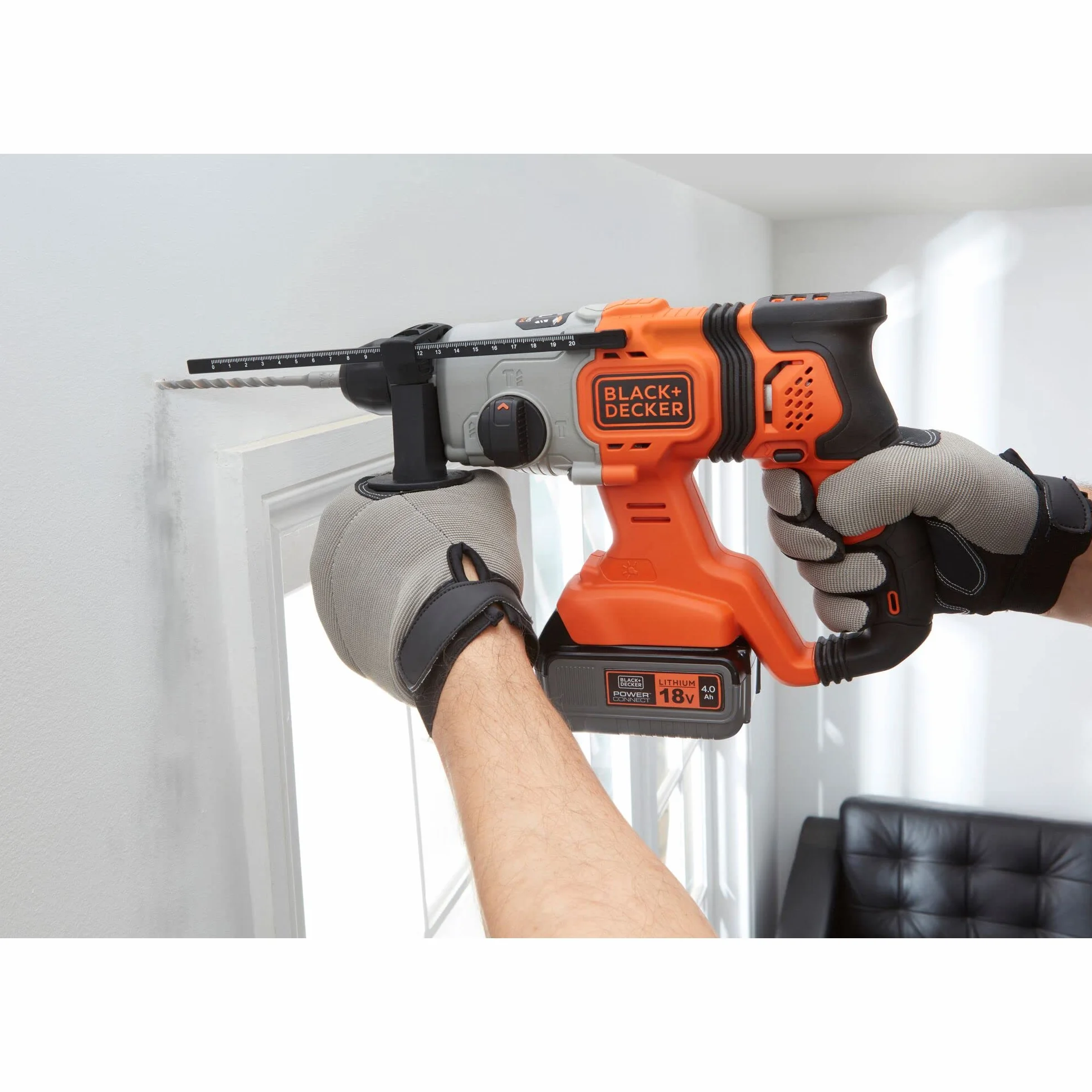 BLACK+DECKER BL4018-XJ Batería de Carril 18V Litio 4.0Ah Compatible con Herramientas 18V