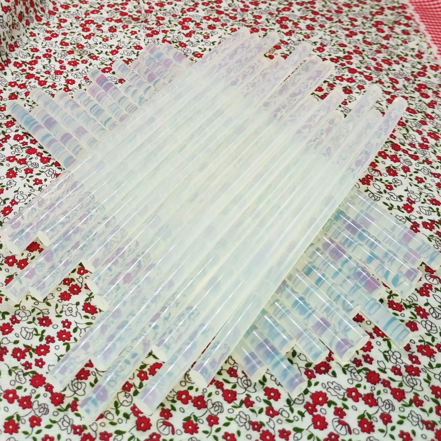 Barras de Pegamento Caliente 7x180mm Adhesivo Transparente para Pistola de Pegamento Termofusible de 7mm - Paquete de 110