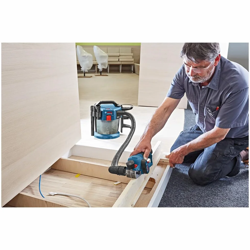 Bosch Professional 12V System cepillo a batería GHO 12V-20 (anchura del cepillo máx.: 56 mm, incl. 2 baterías 3.0Ah, cargador, 2 cuchillas de cepillado, L-BOXX)