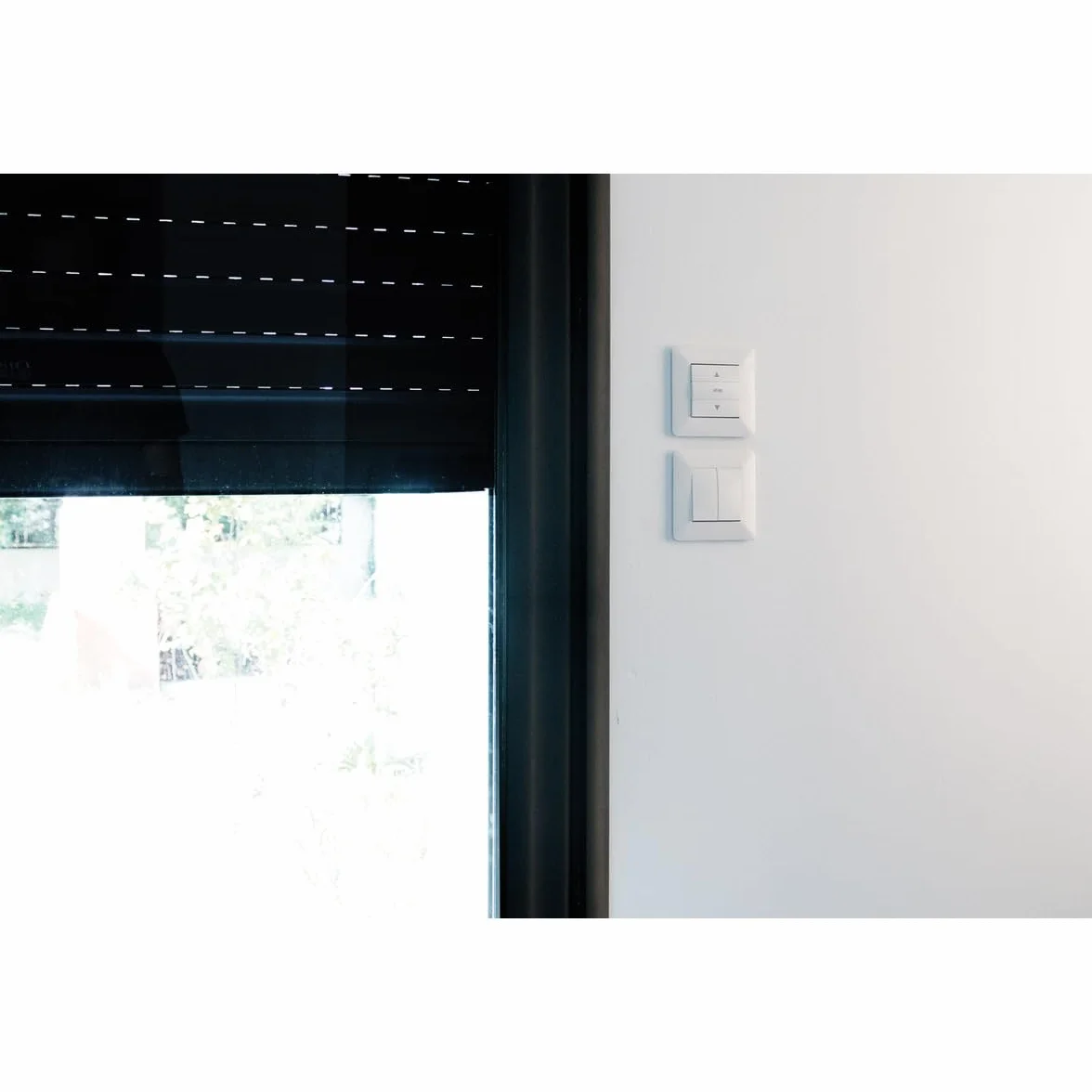 Zenitech - Mando para Persianas 2300W 10A - Instalación Empotrada Lista para Usar - Motor Compacto y Soporte con Clip - Ajuste Milimétrico - Blanco - 86x86 mm