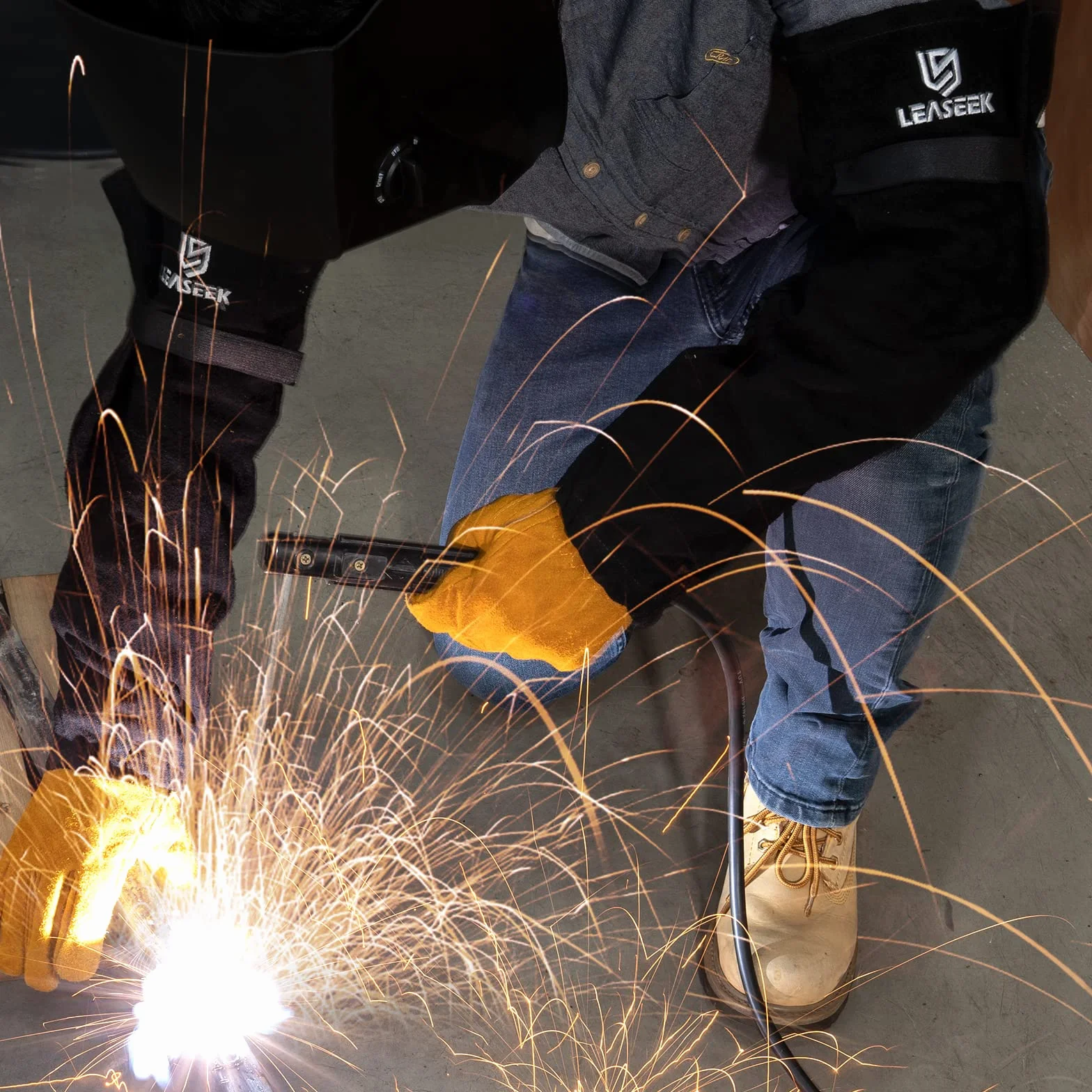 Mangas de trabajo de soldadura de cuero resistentes al calor y al fuego LeaSeek