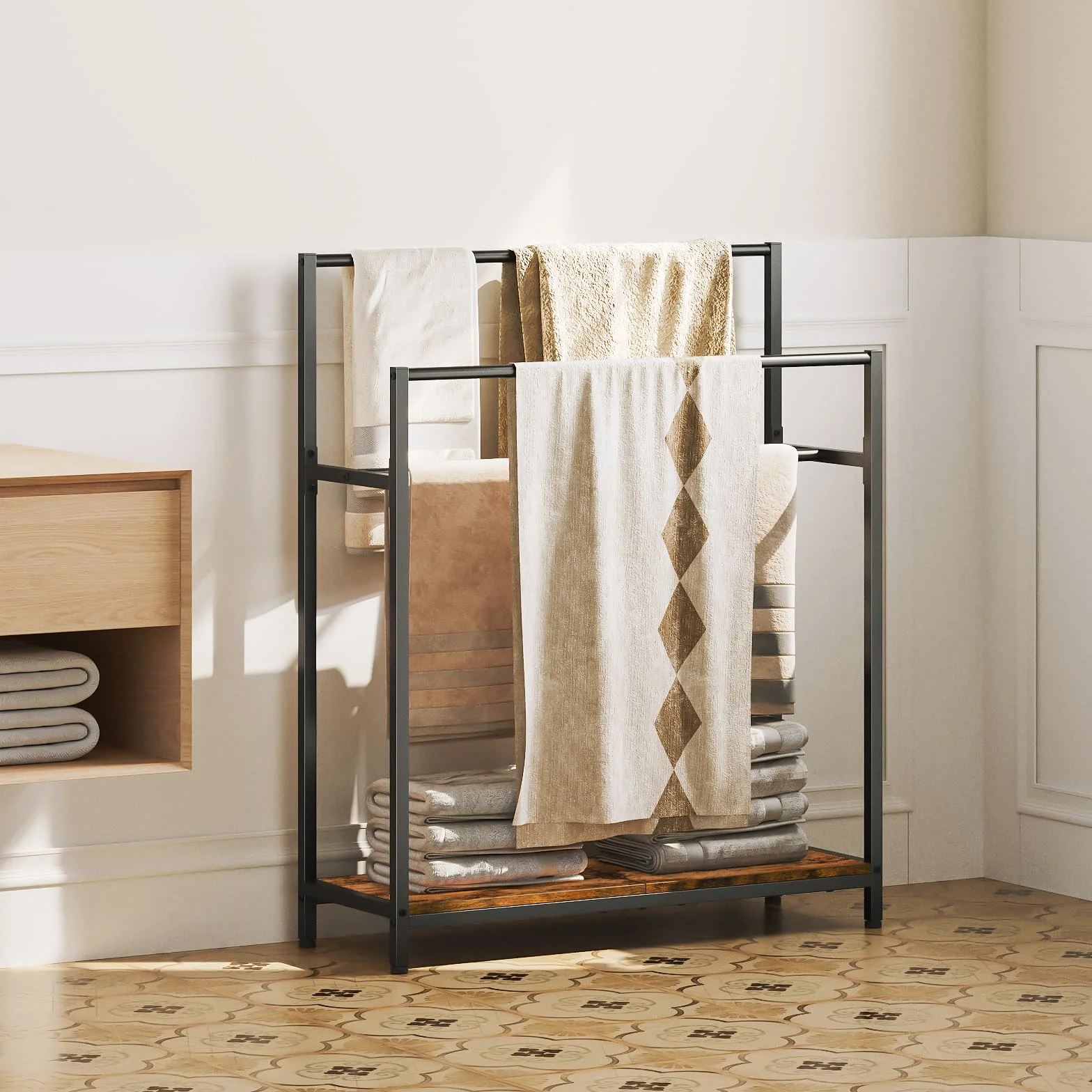 HOOBRO Toallero de Pie 3 Niveles, Soporte para Mantas con Estante, Baño, Exteriores, Negro y Marrón Vintage