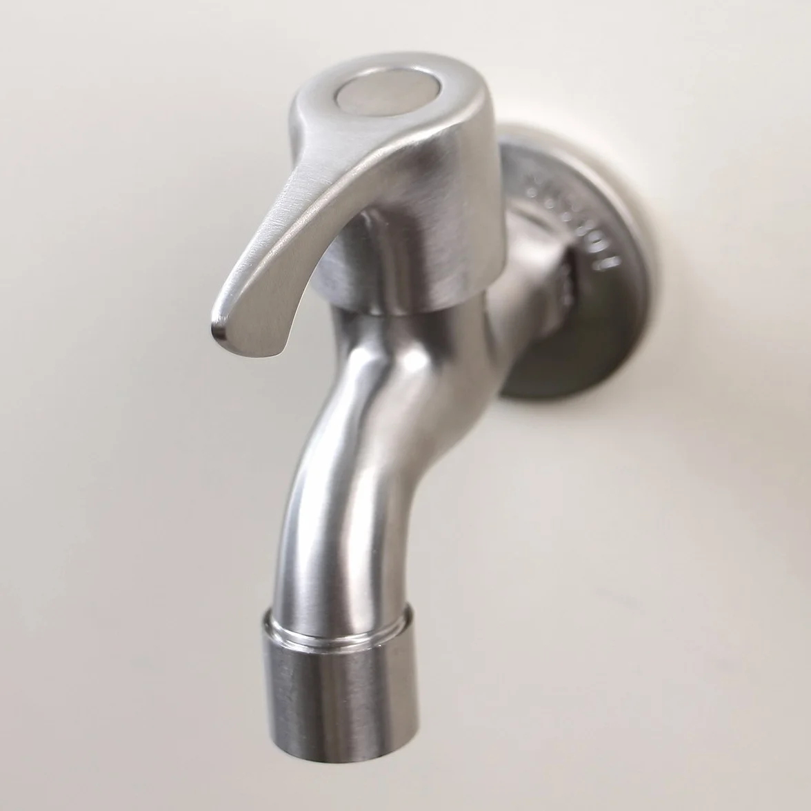 Grifo de Acero Inoxidable Fundido 304 1/2'