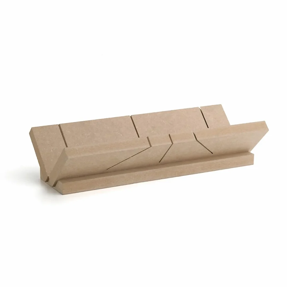 Caja de corte "V" para molduras.