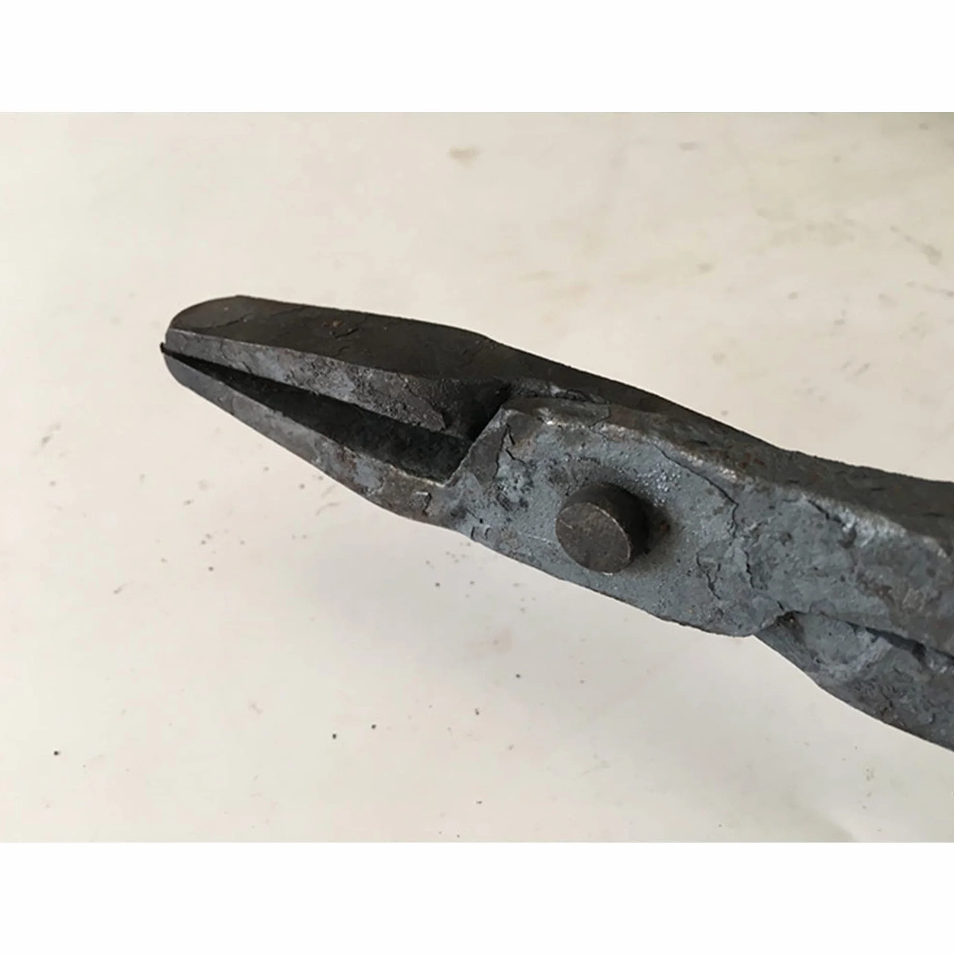 Tenaza de forja Pinzas planas Pinza de herrero 320mm 450g Pinzas de forja tornillo de banco yunque para la fabricación de cuchillos Forja del yunque del herrero herrero