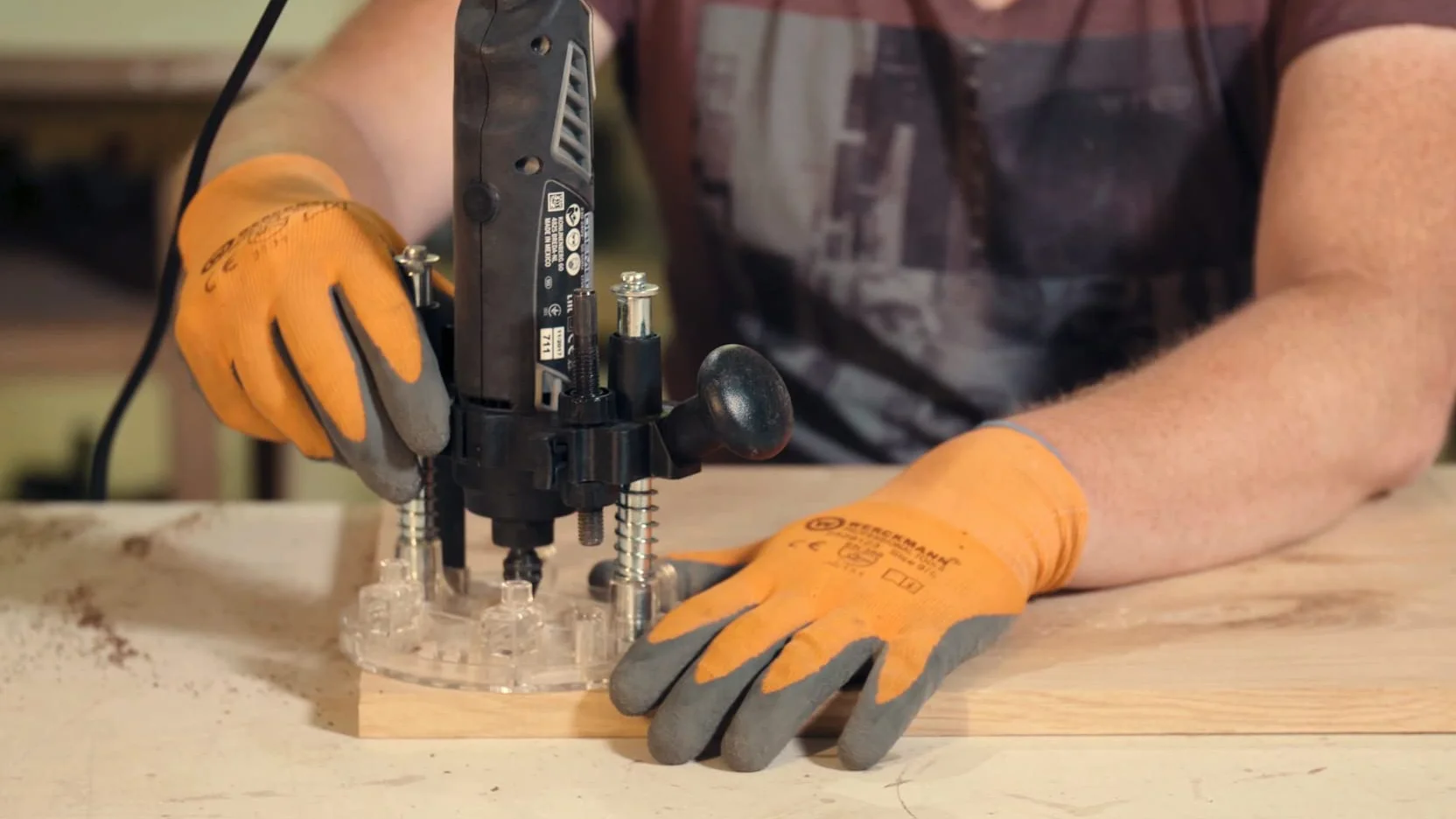 Dremel 335 Complemento Herramientas Rotatorias para Fresar por Inmersión, longitud de Trabajo 70mm, Profundidad de Trabajo 18cm [Clase de eficiencia energética A]