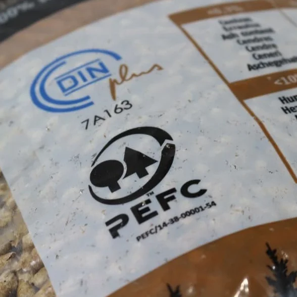 Sacos de Pellets Din Plus A1 15kg 100% conífera 100% natural para estufas y calderas de biomasa 6mm