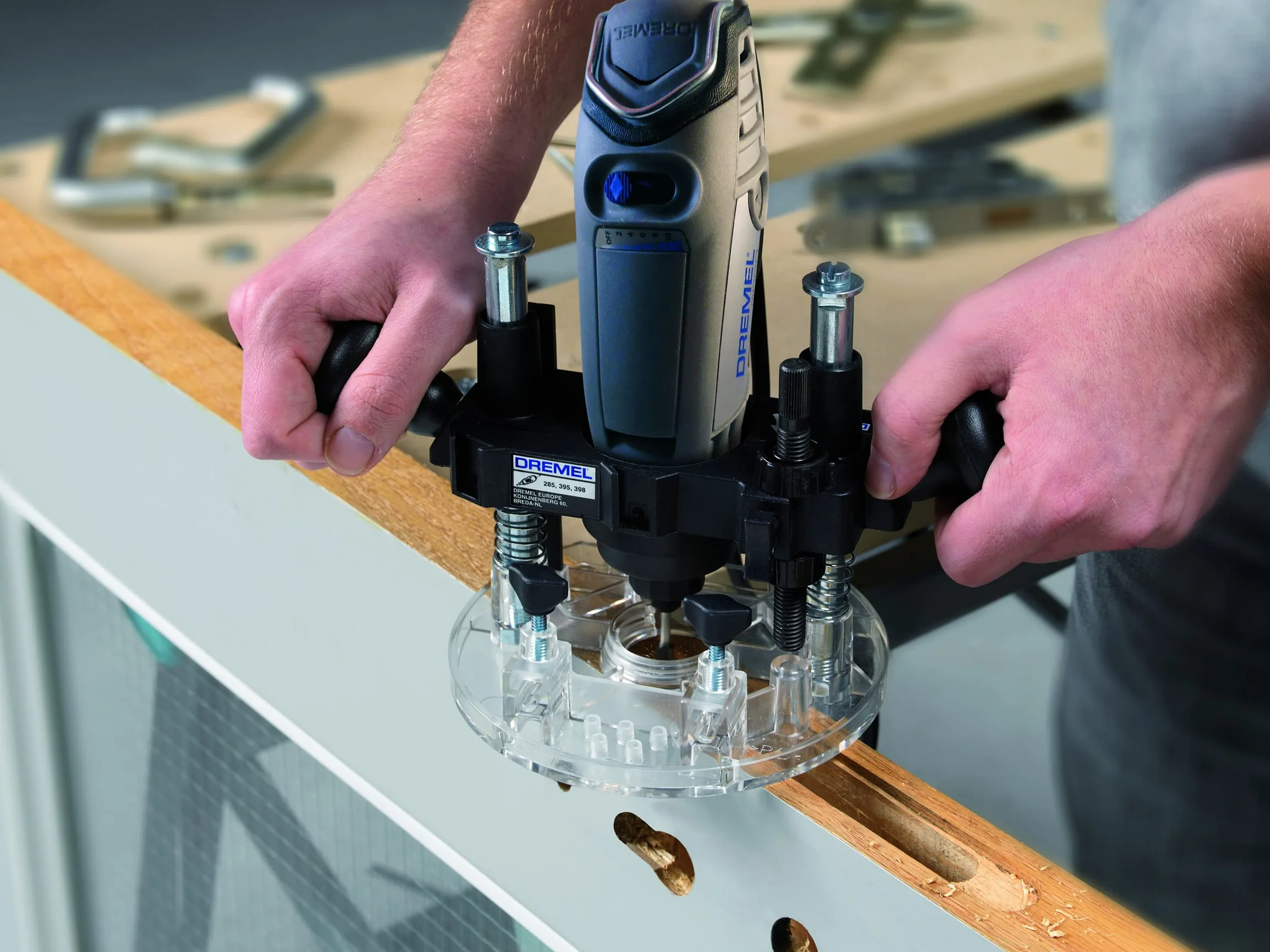 Dremel 335 Complemento Herramientas Rotatorias para Fresar por Inmersión, longitud de Trabajo 70mm, Profundidad de Trabajo 18cm [Clase de eficiencia energética A]
