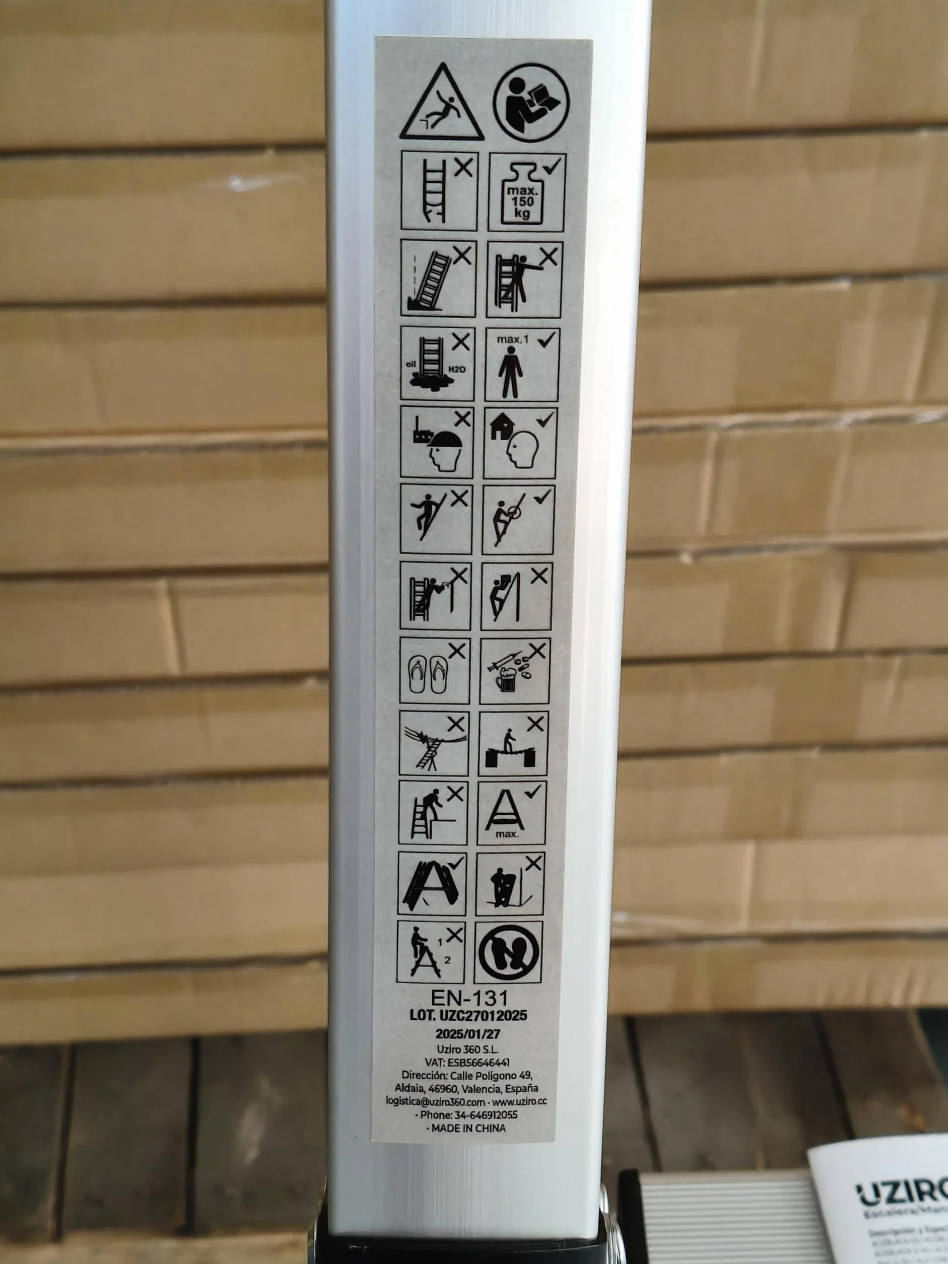 UZIRO Escaleras Plegables 3 Peldaños, Escalera de Aluminio 3 Peldaños Anchos, Sistema Antodeslizante, Muy Liviana y Facil de Guadar