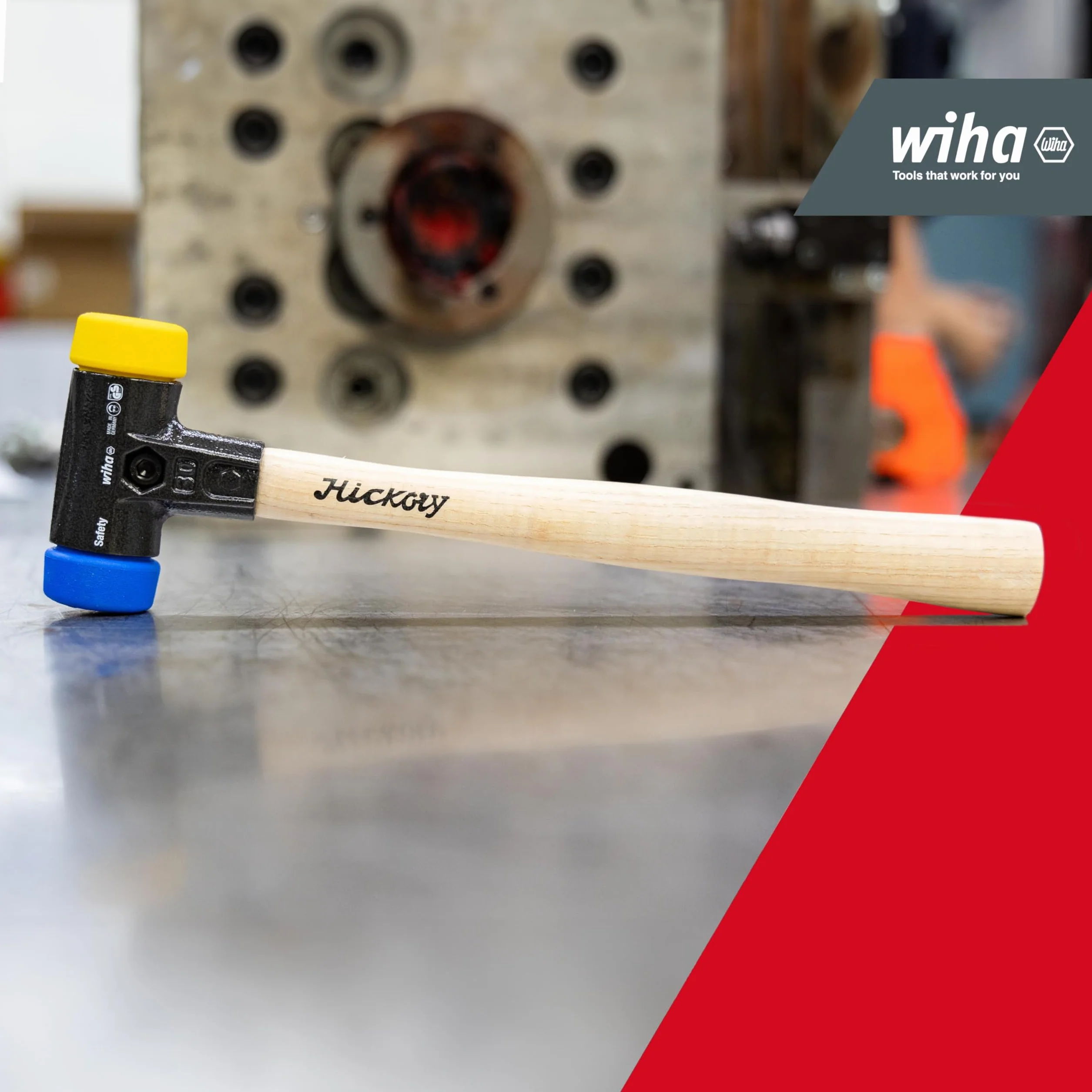 Wiha Martillo de cara blanda Safety blando/semiduro con mango de madera Hickory, cabezal redondo 30, 290 mm (26653)