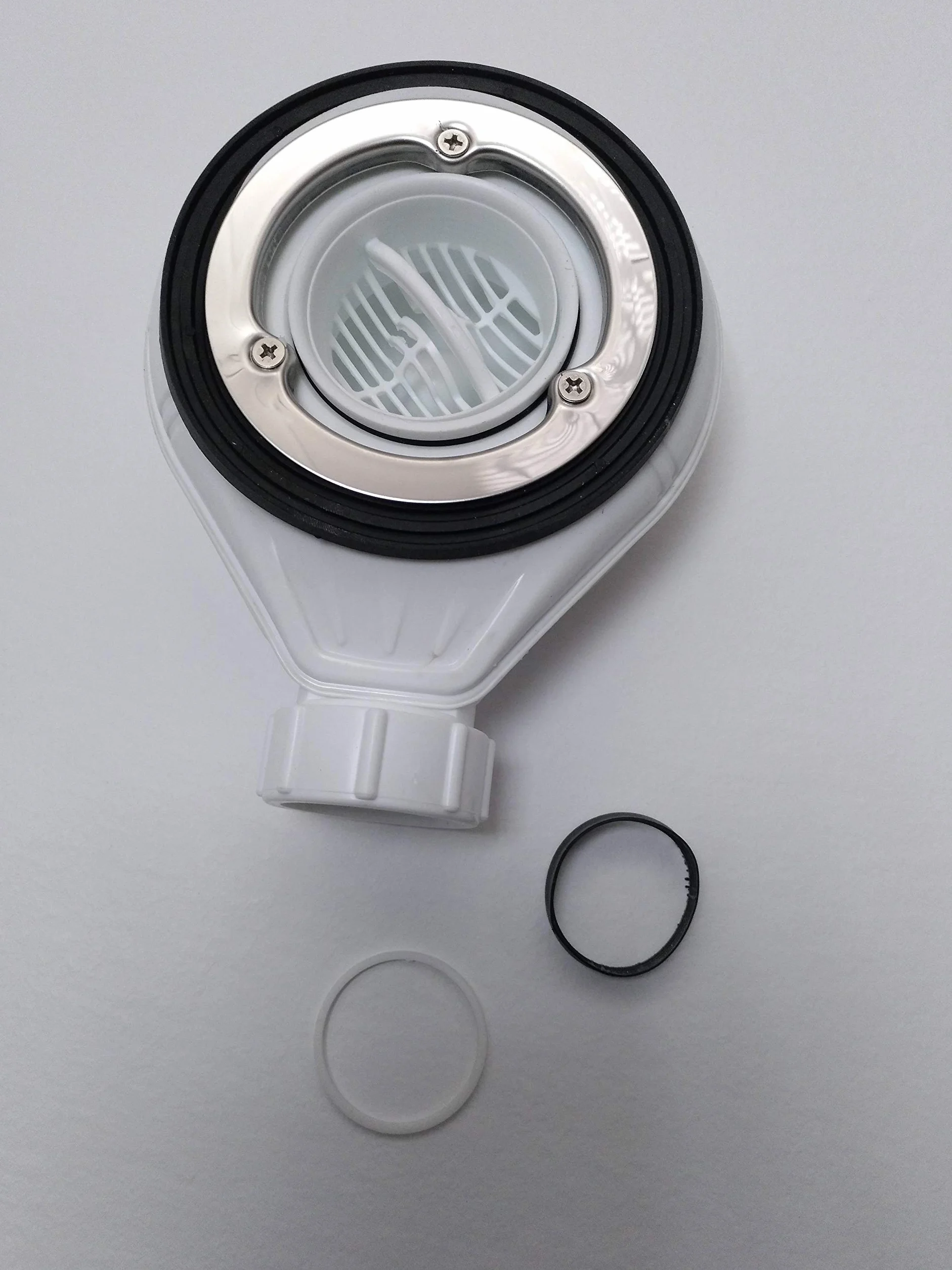 VÁLVULA PLATO DE DUCHA REGISTRABLE 90 mm, extenganse de pedida y quitarle el tapon sifonico o varias piezas, para luego devolverla, no abono si no esta completa.