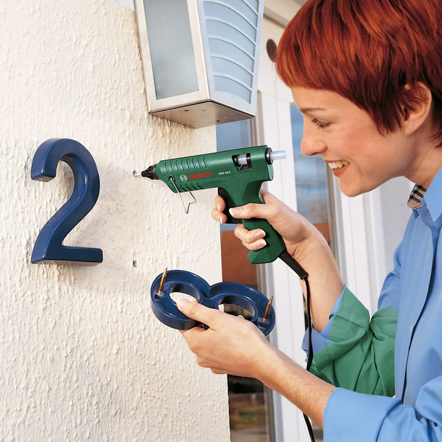 Bosch pistola de pegar PKP 18 E (1 boquilla extralarga, adhesivo termofundible, 240 V)