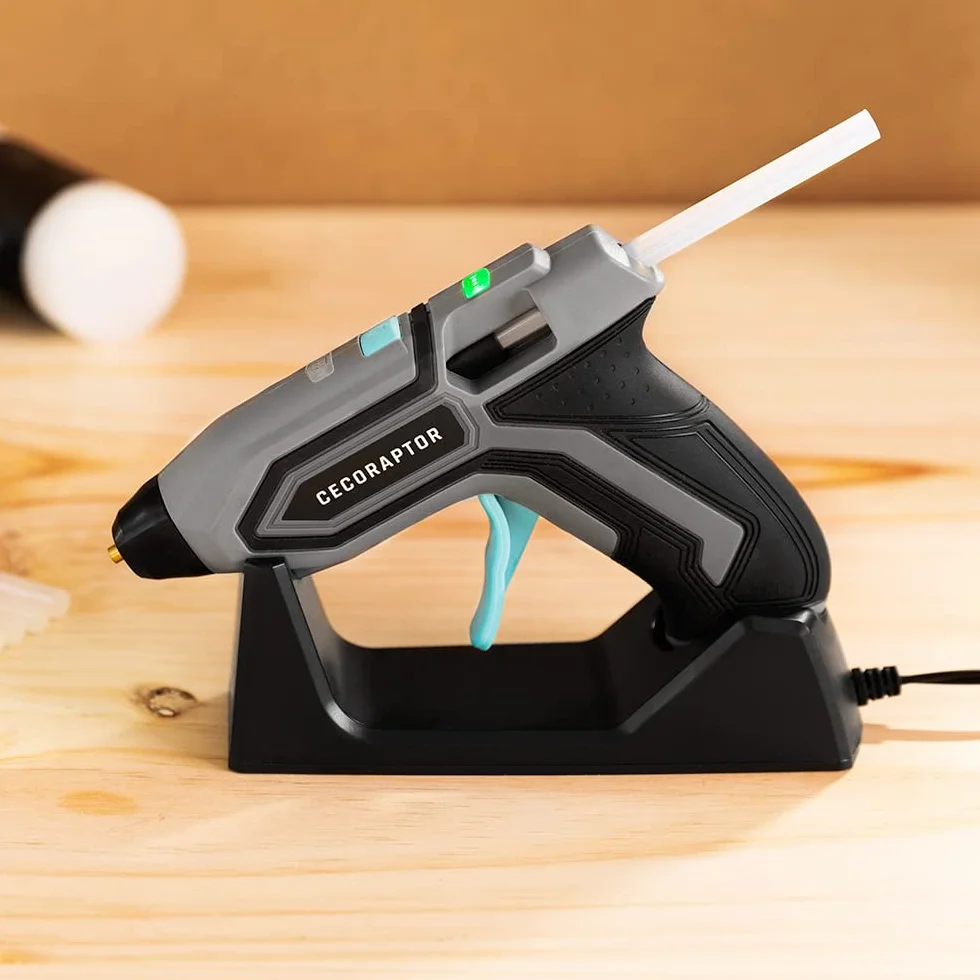 Cecotec Pistola de Encolar sin Cables CecoRaptor Perfect Fix 360 X-Treme. Batería de 3,7V y 1500 mAh, Diámetro barra 7mm y 140 mm de Largo, Calentamiento 90s, Autonomía hasta 30 min
