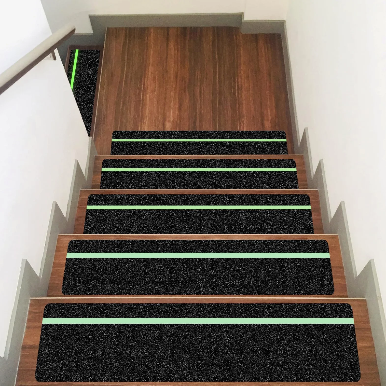 Cinta Antideslizante, 15cm x 76cm Tiras Adhesivas no Resbaladizas Fricción de Alta Tracción, Brilla en La Oscuridad, Adecuado Para uso en Interiores y Exteriores, Verde/Negro Paquete de 10