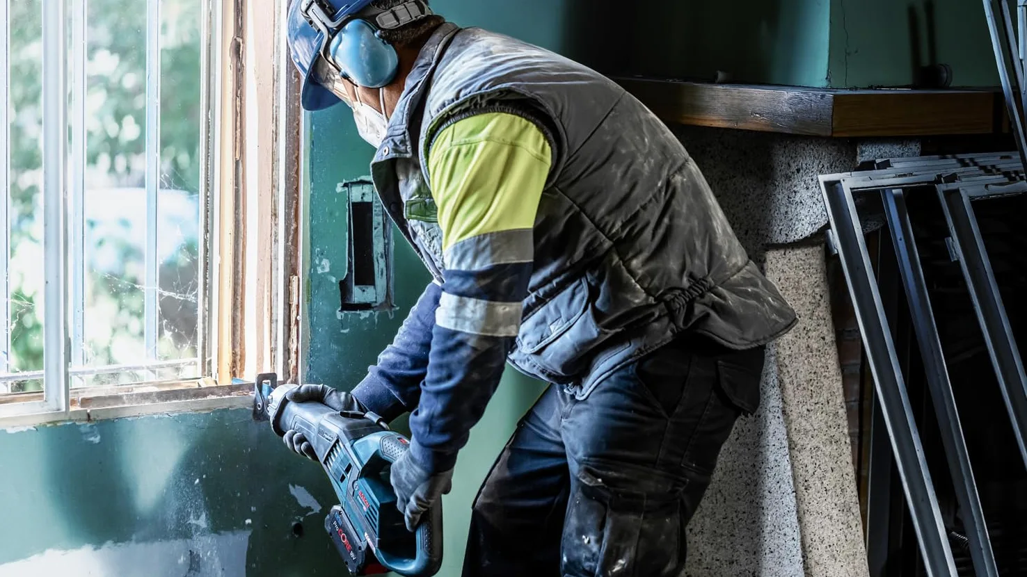Bosch Professional 1x Hoja de sierra sable Expert `Window Demolition` S 956 DHM (para Madera con metal duro, Longitud 150 mm, accesorios Sierra sable)