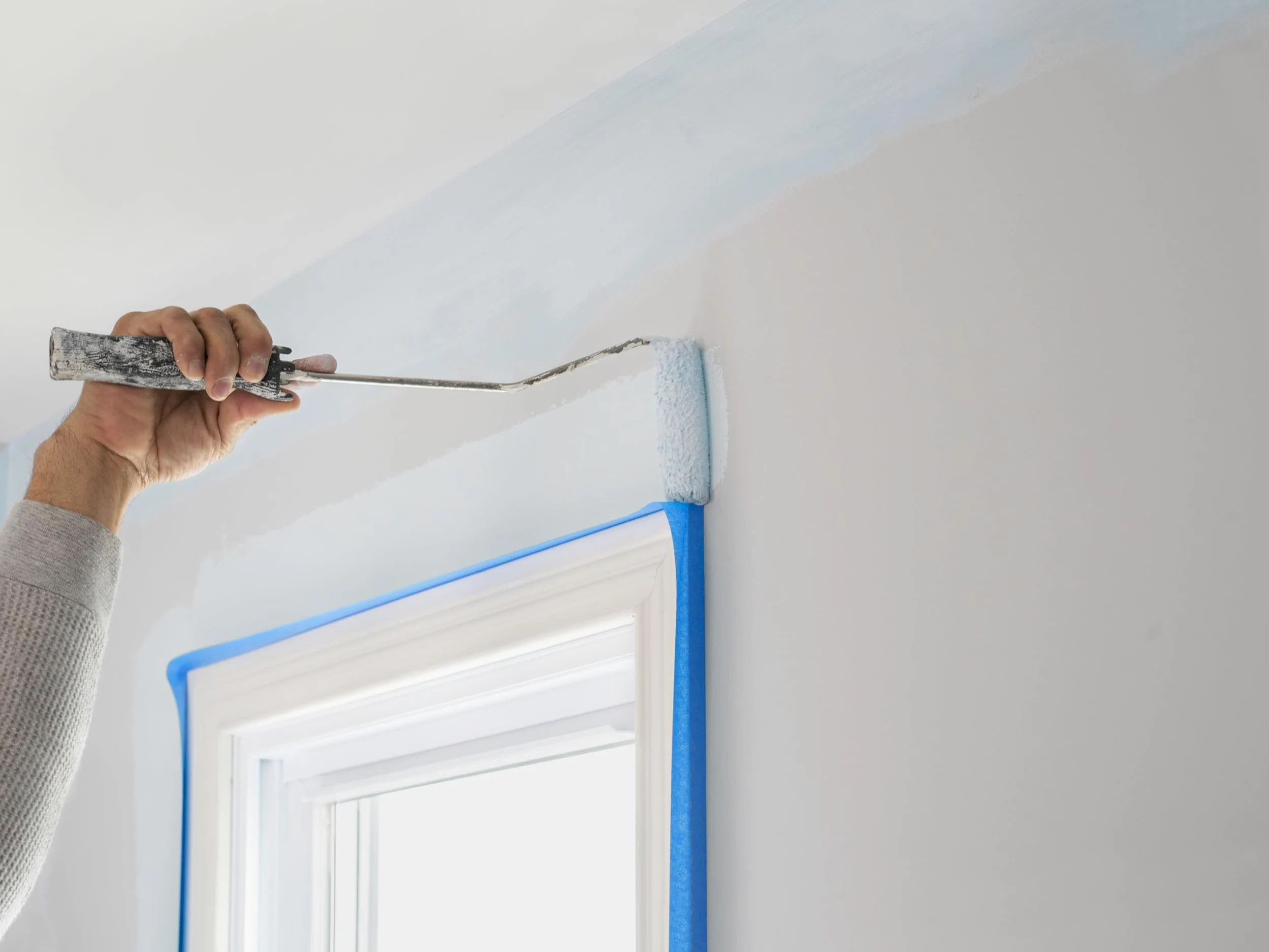 ScotchBlue Cinta de Enmascarar Multisuperficie, 3 Rollos (48 mm x 41 m) Cinta de Pintor Azul Scotch para Pintar y Decorar, Interior y Exterior, 100% PEFC