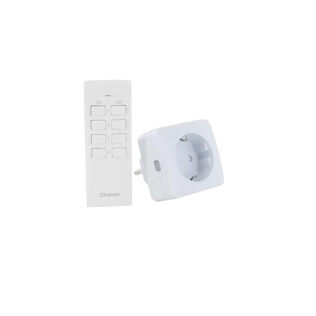 Kit 4 mini enchufes On/Off + mando a distancia de 4 canales 2300W