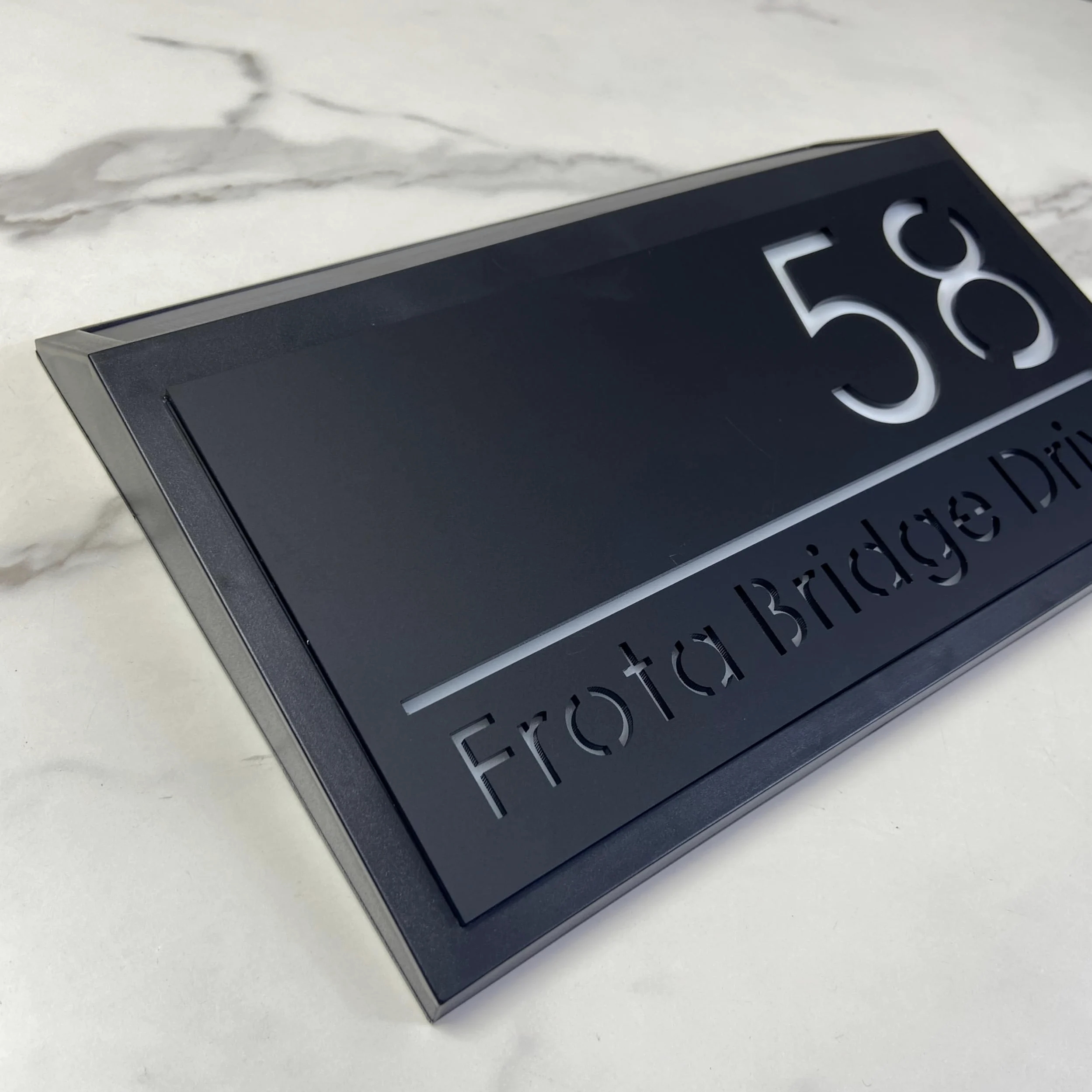Solar LED House Number Sign – Backlit Illuminated Door Plaque for Wall – Weatherproof Modern House Sign for Outside Use (Style 3)