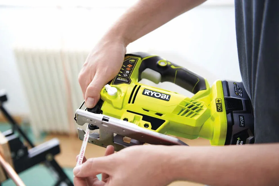 RYOBI Juego de 10 Hojas de Corte ONE+ Sierra de Calar Sin Cable para Madera, Metal y Plástico RAK10JSBWM