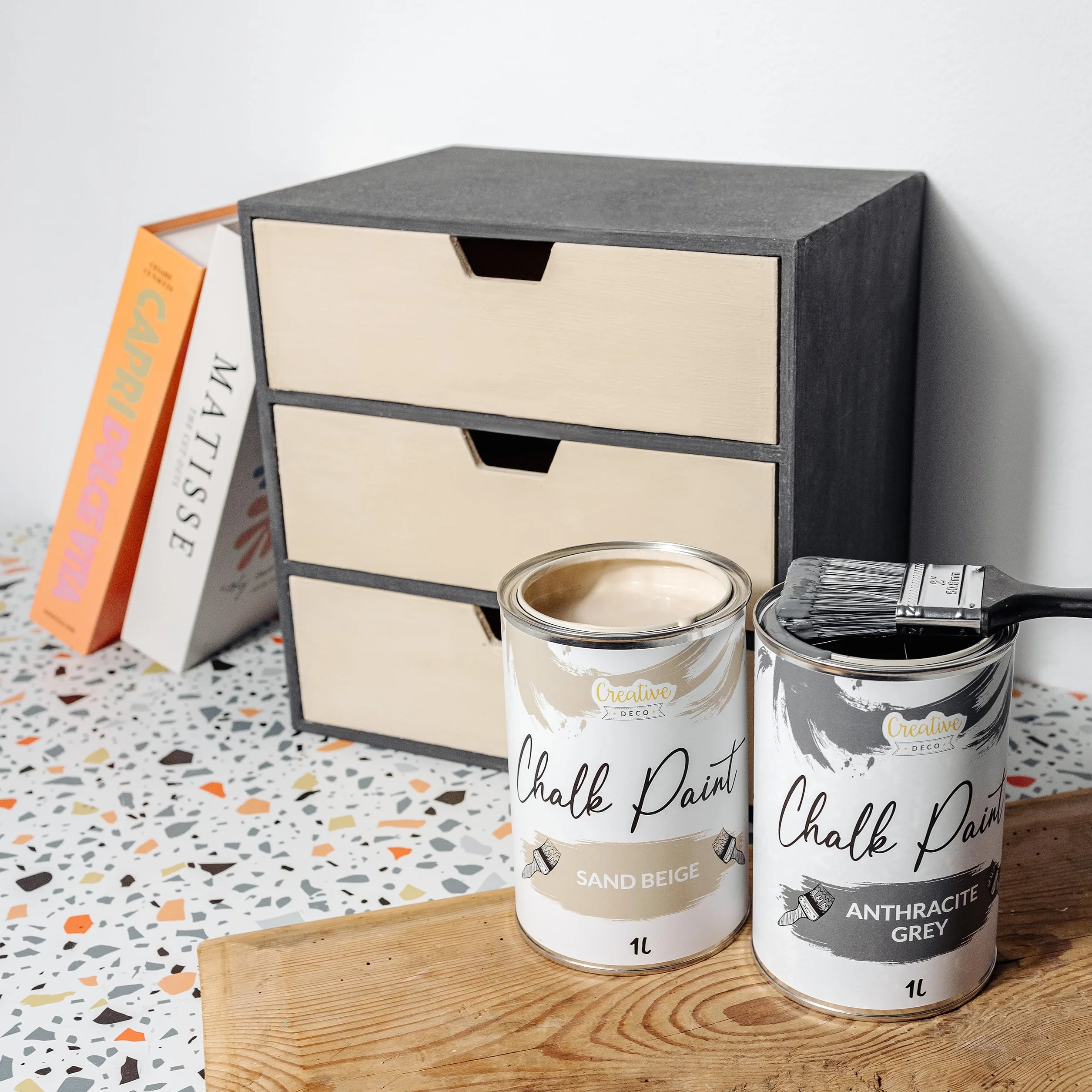 Creative DECO 1L Beige Arena Pintura a la Tiza para Muebles sin Lijar Chalk Paint | Pintura Madera Mate y Lavable | Renovación, Decoración, Manualidades | Posible Efecto de Barrido y Gradiente