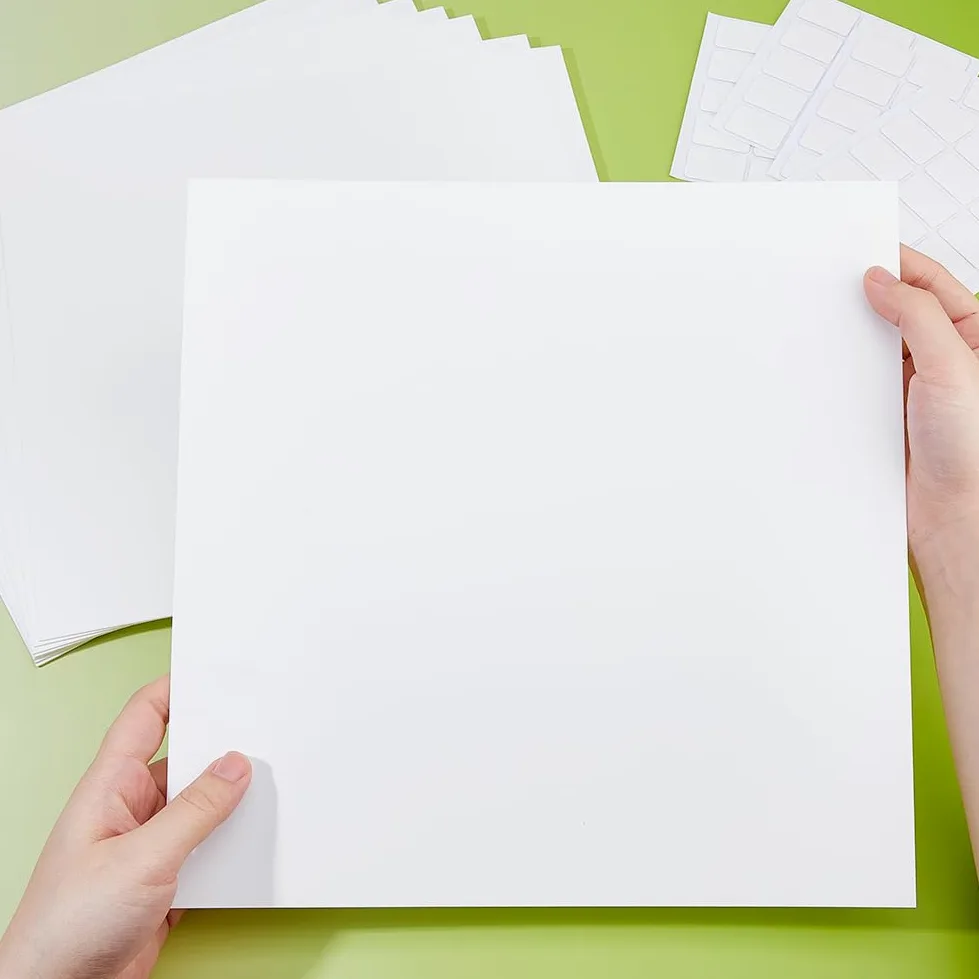 SUPERFINDINGS 8 placas de cubierta para agujeros de pared con 60 pegatinas de plástico de 30 cm, placa a prueba de polvo, placa cuadrada mate en blanco para cubrir suelo, techo y pared