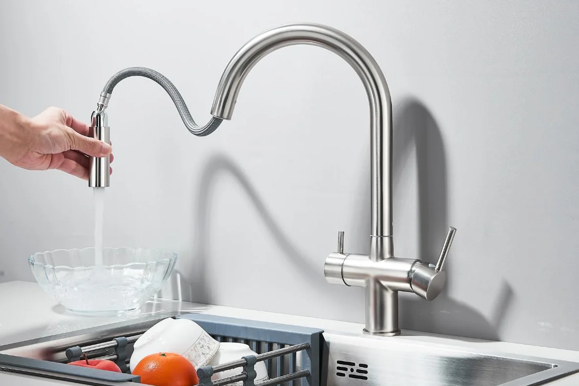 Grifo de cocina de 3 vías Slender con ducha extraíble, caño giratorio 360°, conexión para filtro de agua, acero inoxidable