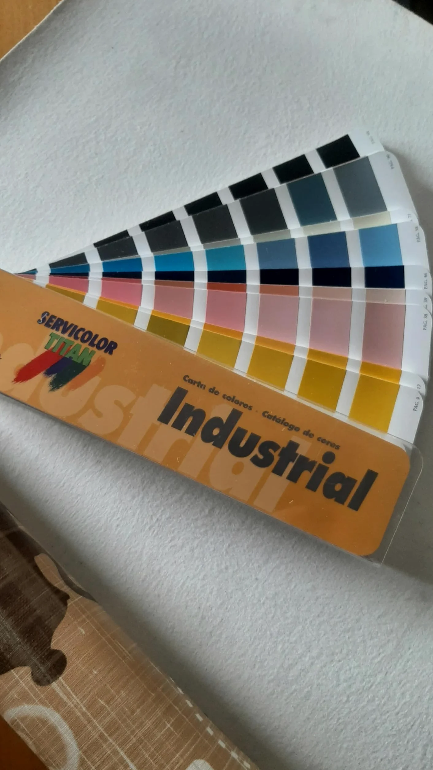Servicolor Titan, Carta de Colores Profesional, Muestrario de Pintura