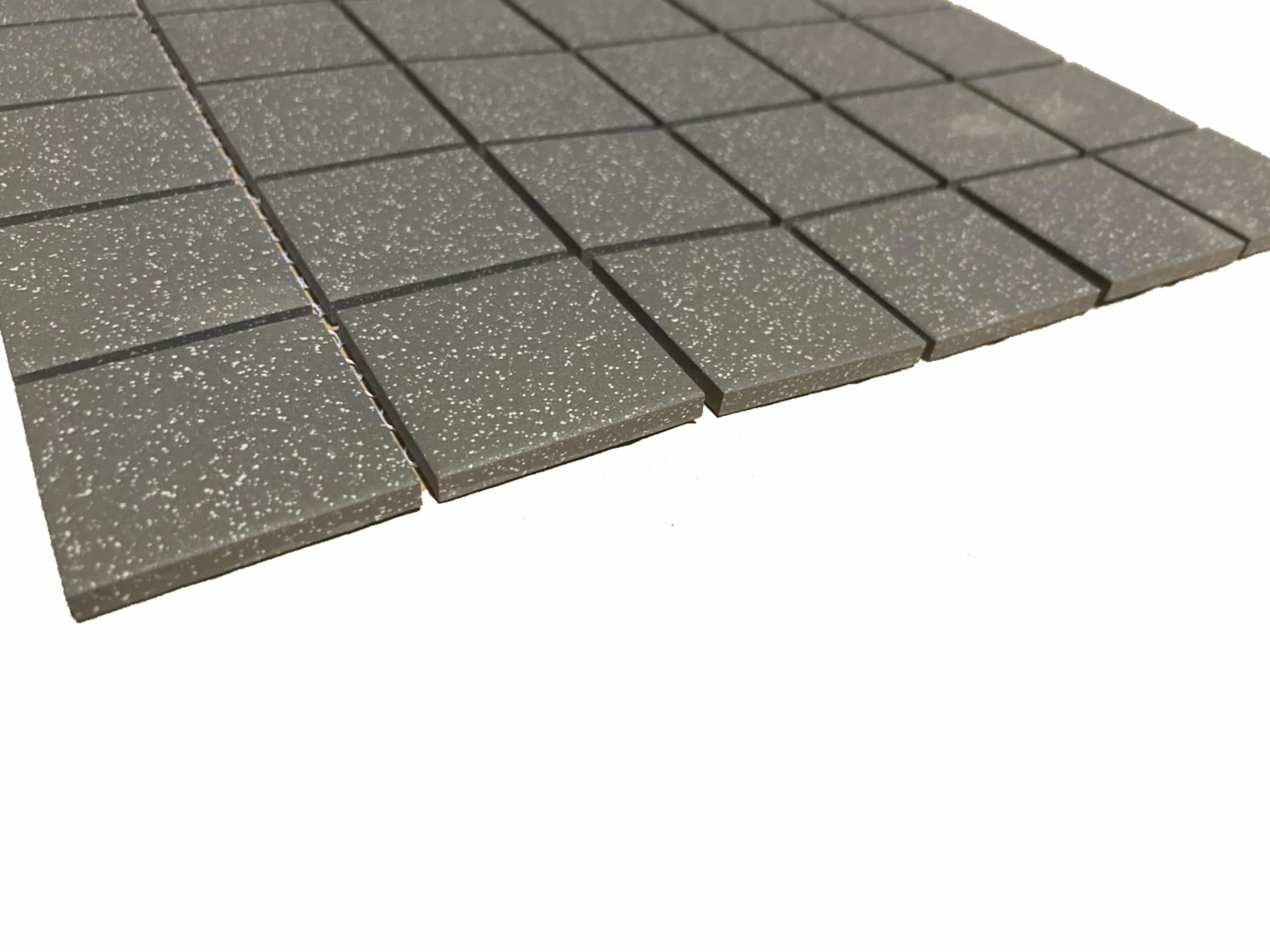 Mosaico enmallado de Porcelánico Todo Masa 4,8x4,8cm Modelo U014 Gris Oscuro Sal&Pimienta Malla 30x30cm