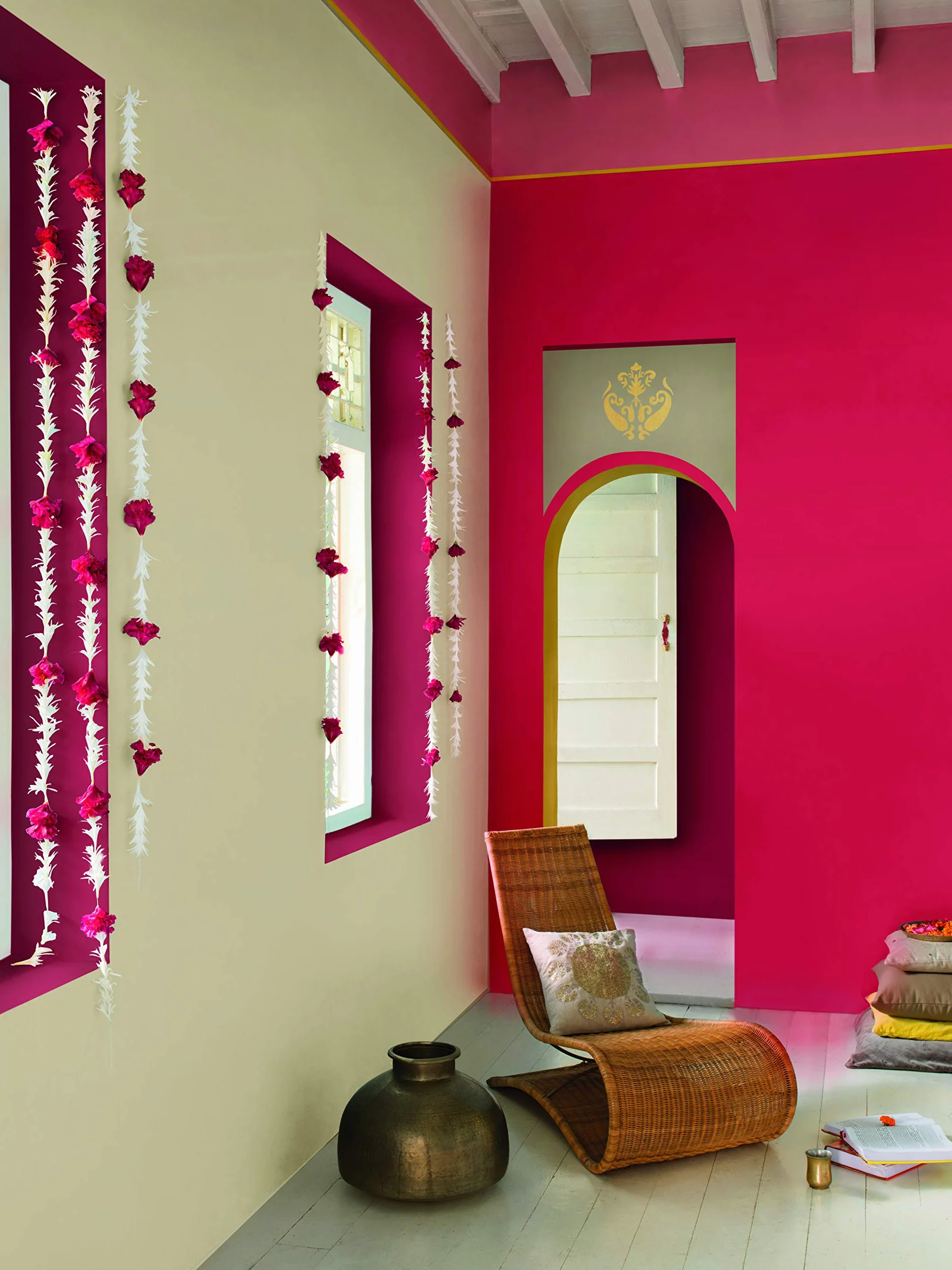 Bruguer Colores del Mundo Pintura para paredes monocapa India Magenta Sari 2,5 L
