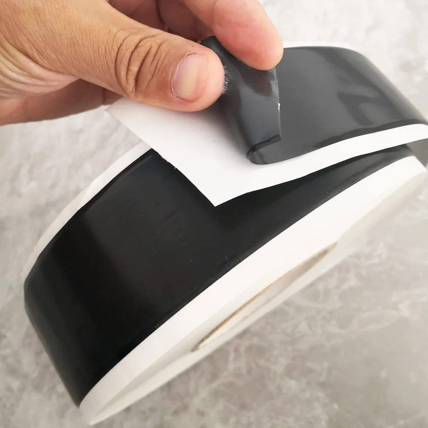 LLPT Cinta de Adhesivas Butilo 51mm x 15m Negro | Cinta Adhesiva Fuerte Extra Gruesa Cinta Autosellante Resistente al Agua para Cubiertas de Madera Costuras