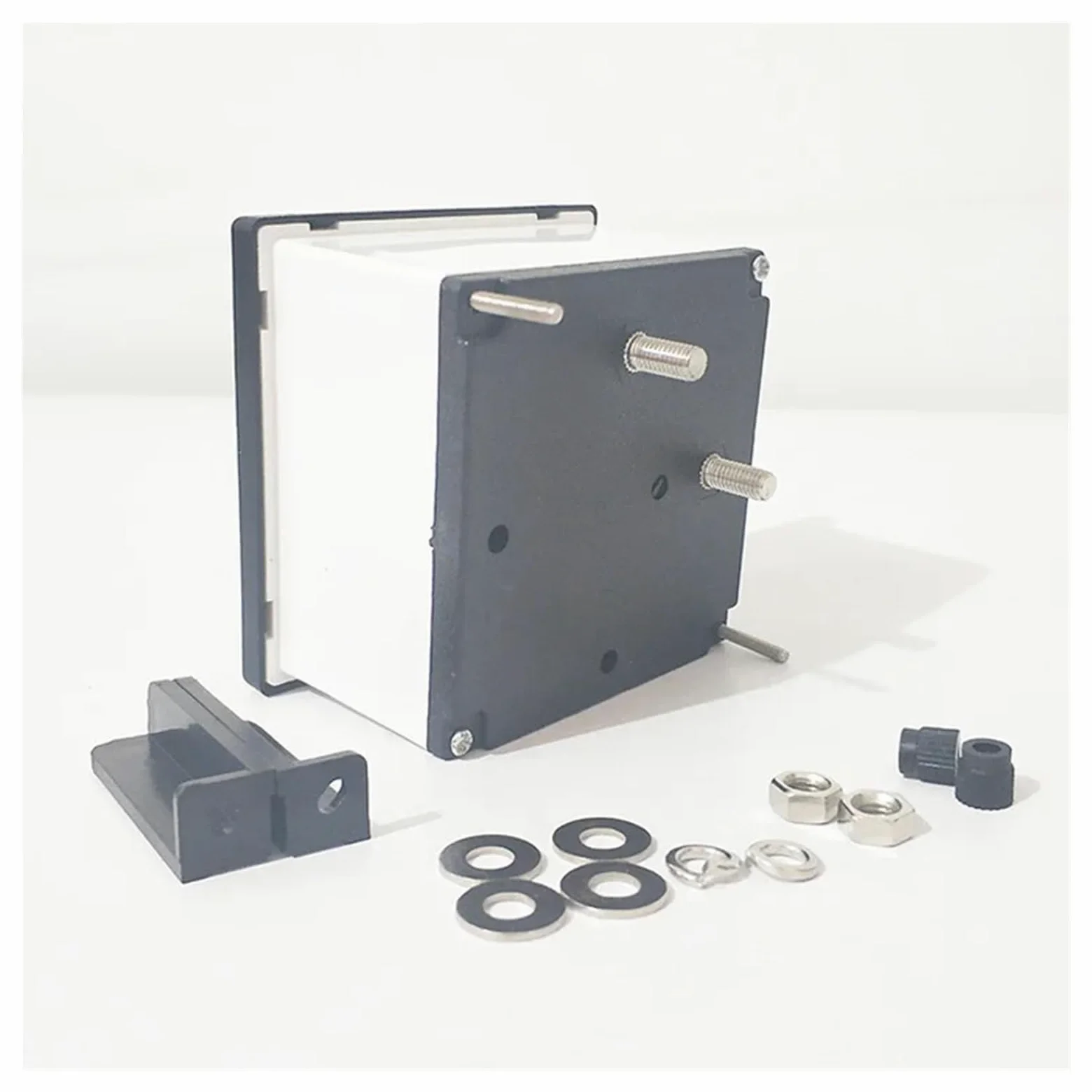 Amperímetro analógico SQ-72 de 72 x 72 mm con puntero, compatible con rangos de 1 A, 2 A, 3 A, 5 A, 10 A, 15 A, 20 A, 30 A y 50 A. Modelo CZ-72.(15A)