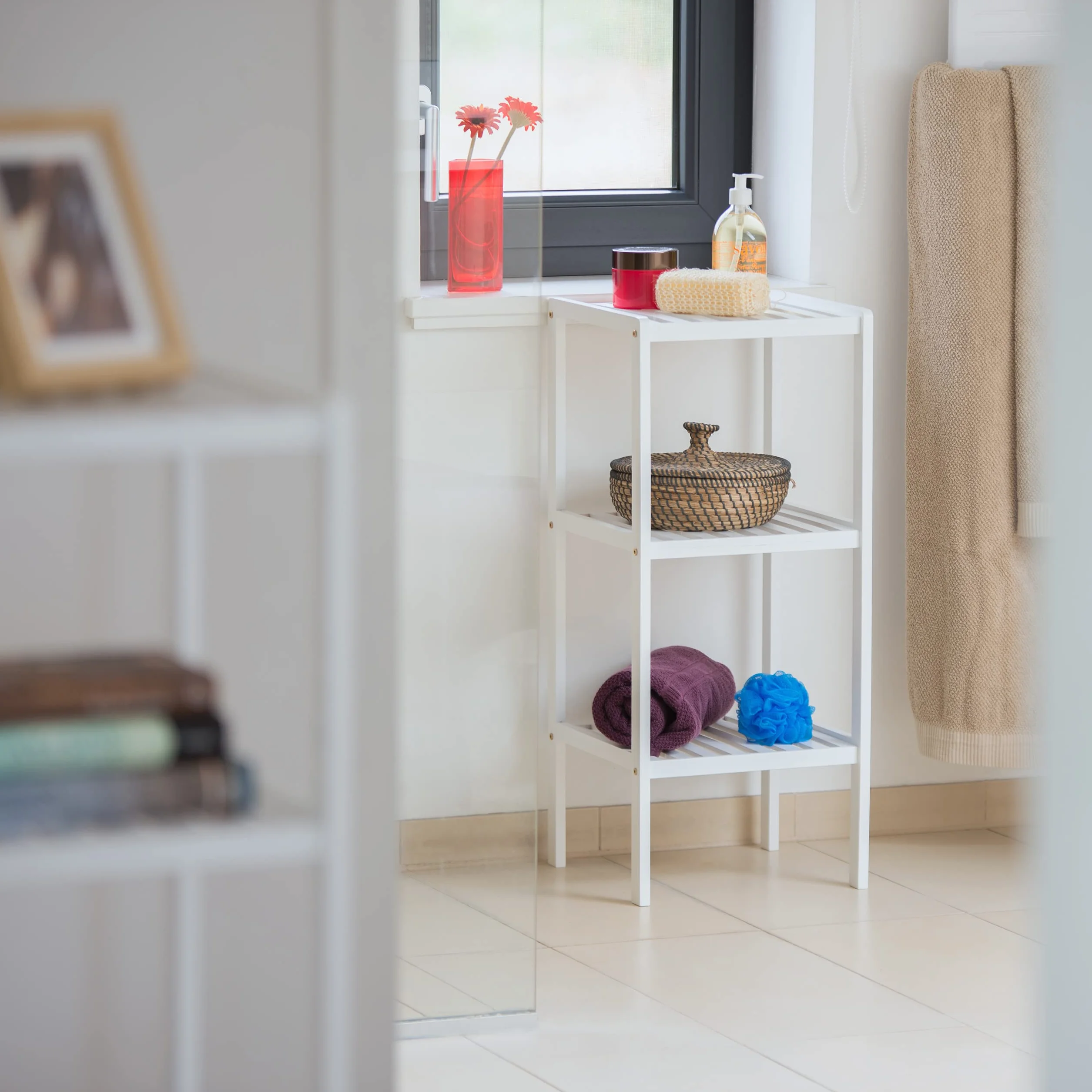 Relaxdays Estantería de bambú para baño 3 estantes 80 x 34,5 x 33 cm Blanco