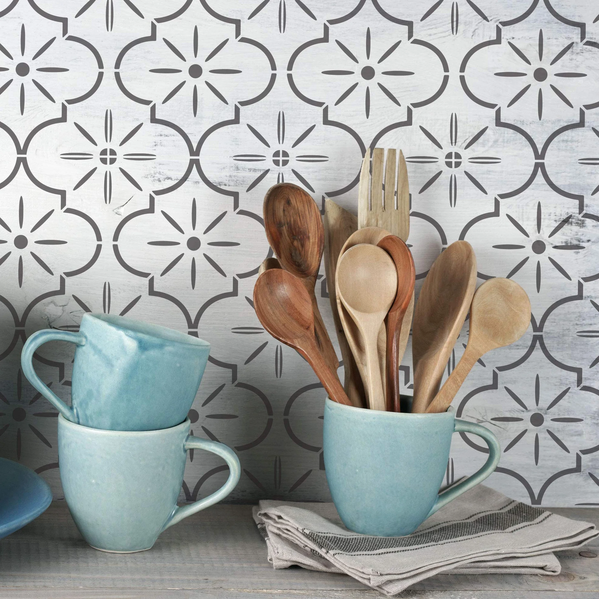 NAKLEO Lucca Tile Plantilla de plástico reutilizable – 33x33cm - Morisco Floral Español - Geométrico marroquí - Adoquín Bloque Concreto Piso Pared Pintura Plantilla Madera