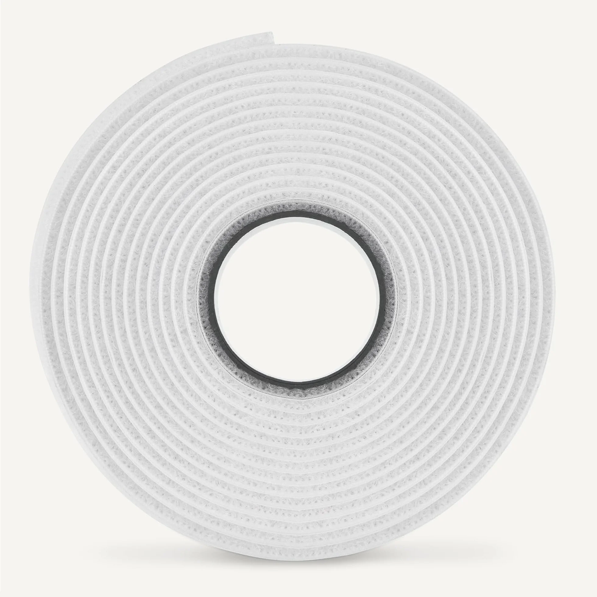 Amazon Basics Cinta de Gancho y Bucle, Dorso Adhesivo, 3m x 1,9cm, Blanca