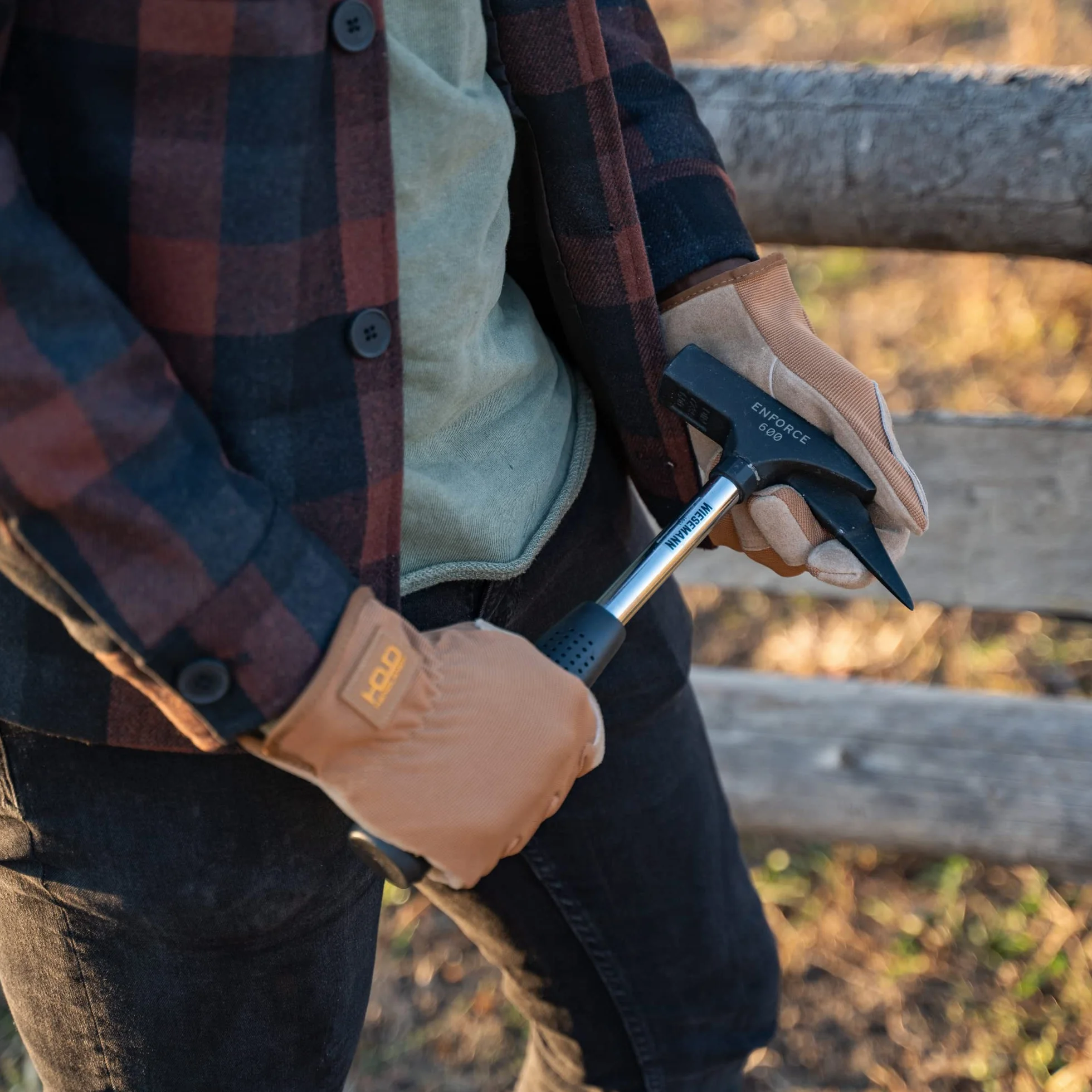 Martillo sacaclavos de 600 g de acero especial con imán de la ENFORCE Serie de WIESEMANN 1893 | Empuñadura rugosa de acero | 80577