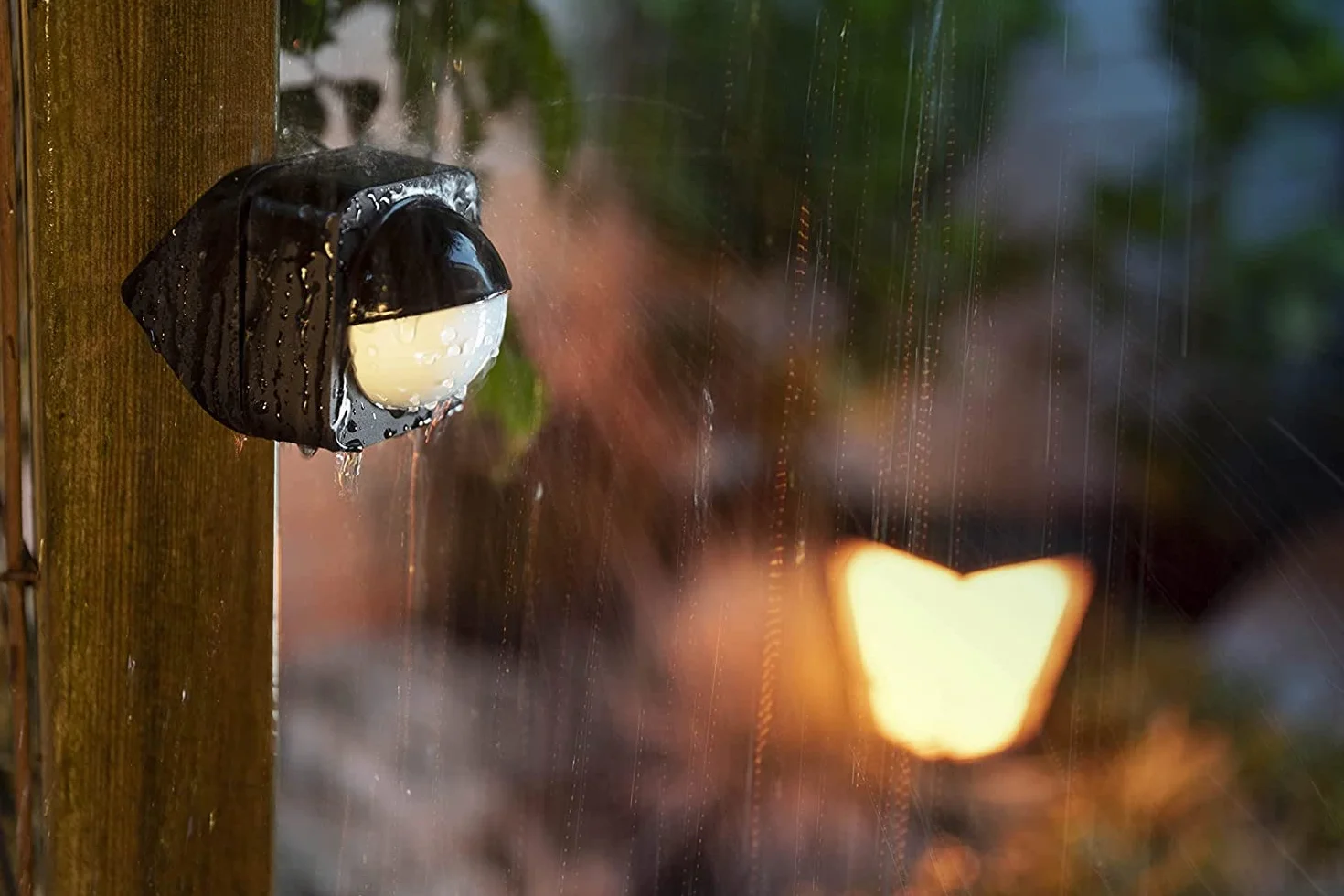 Philips Hue Sensor de Movimiento Exterior, Accesorio Inteligente Compatible con Alexa y Google Home, Negro