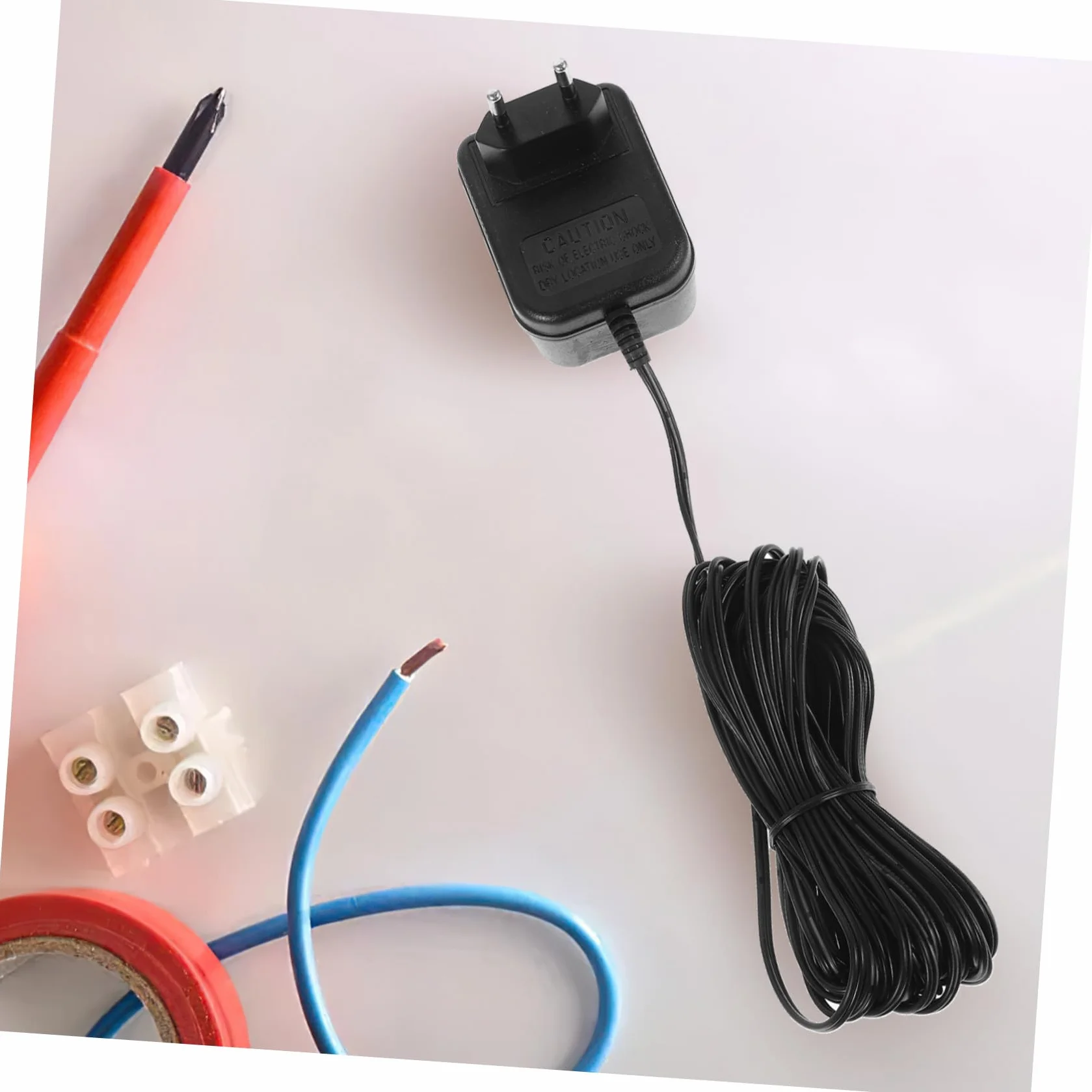 LIFKOME Adaptador de Corriente de Plástico Negro para Timbre Vídeo 24v500mah Suministro Estable Diseño Elegante y Compatible Sistemas de Timbre para Uso Doméstico