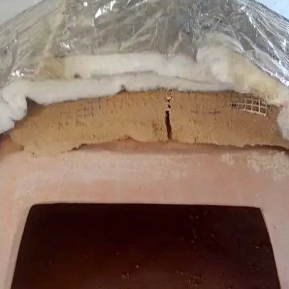 Aislante Reflexivo Altas Temperaturas, hasta 600ºC (POR METROS) Ancho 1 m. - Reforzado con fibra de vidrio. Colocación en chimeneas, calderas, sistemas de escapes de vehículos
