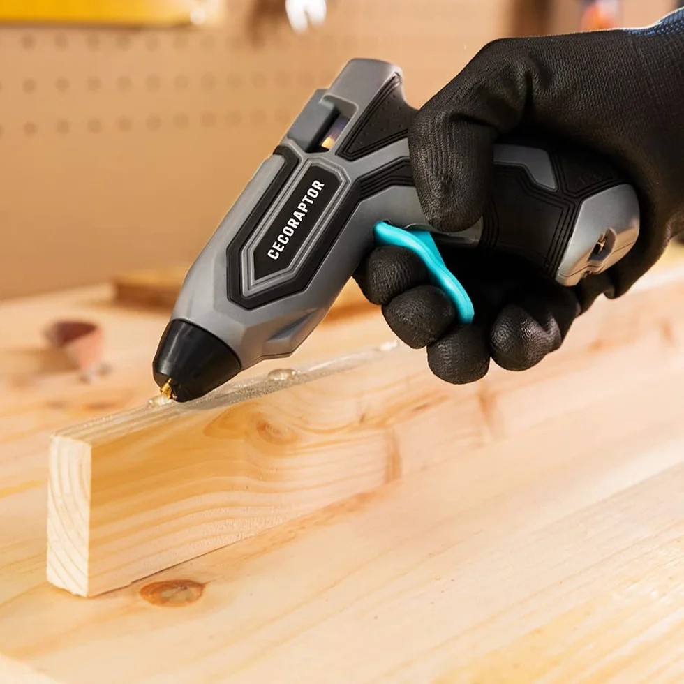 Cecotec Pistola de Encolar sin Cables CecoRaptor Perfect Fix 360 X-Treme. Batería de 3,7V y 1500 mAh, Diámetro barra 7mm y 140 mm de Largo, Calentamiento 90s, Autonomía hasta 30 min