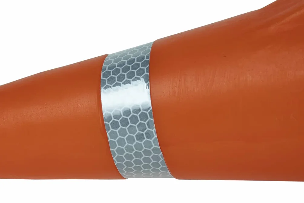 Cono Tetrapodo | Reflectante | Medida 380 mm | Color Naranja |Fabricado en Polietileno con Bandas Reflectantes