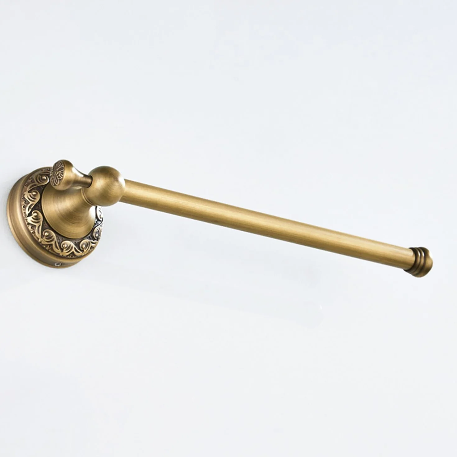 Flybath Toallero abierto de latón envejecido con patrón tallado, soporte para toallas de baño, montaje en pared, bronce cepillado