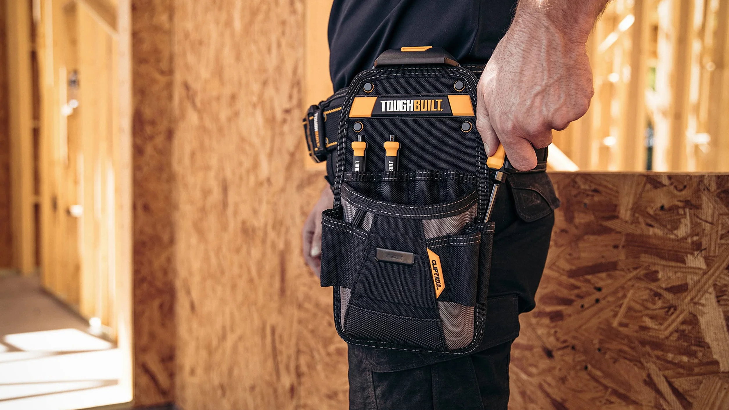 ToughBuilt Bolsa para técnico ClipTech™ con bolsillos y bucle ajustable