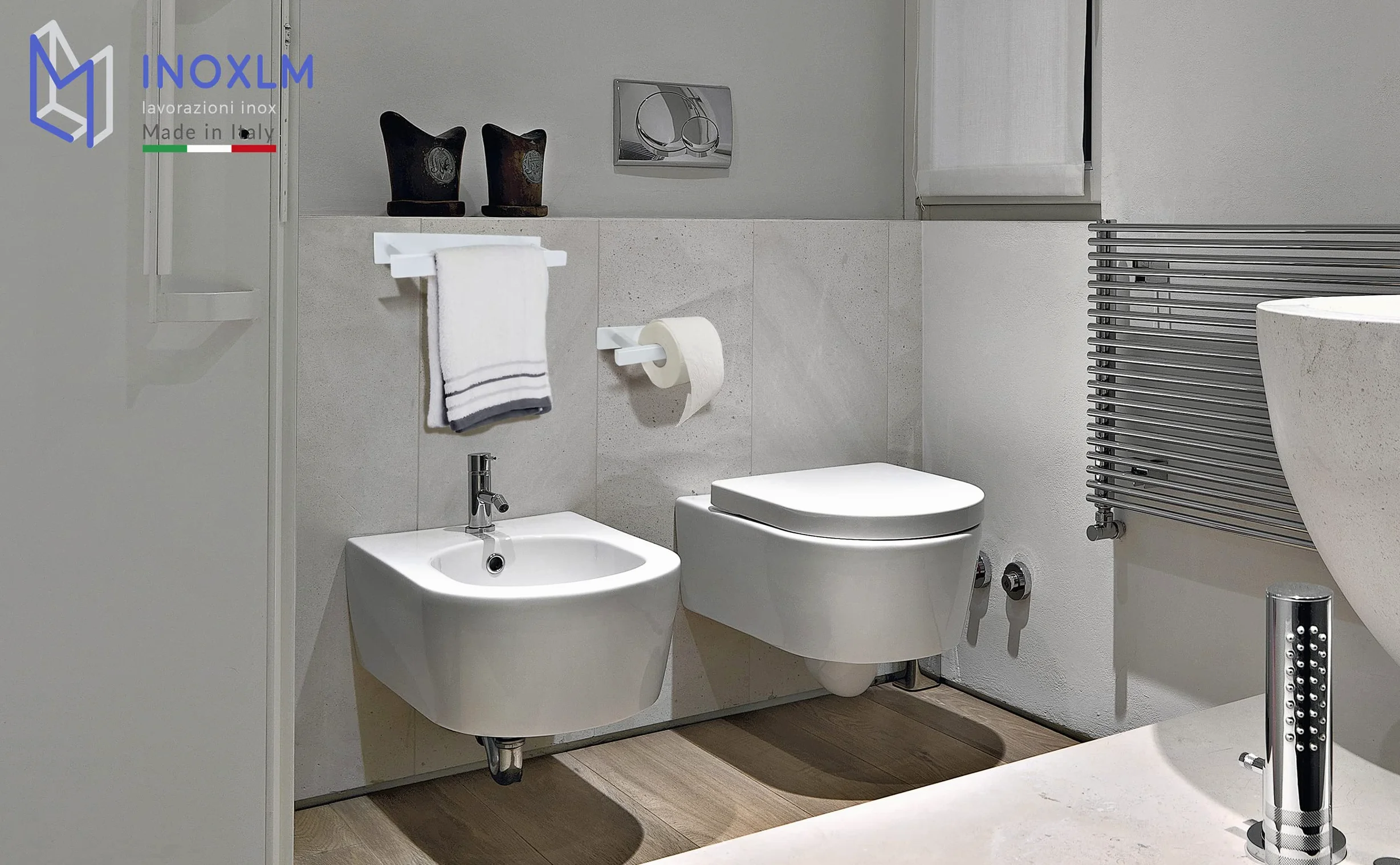 INOXLM - Kit de Baño Adhesivo | Toallero y Portarrollos Sin Agujeros | Porta Papel Higiénico (Kit Completo 2 Piezas, Blanco)